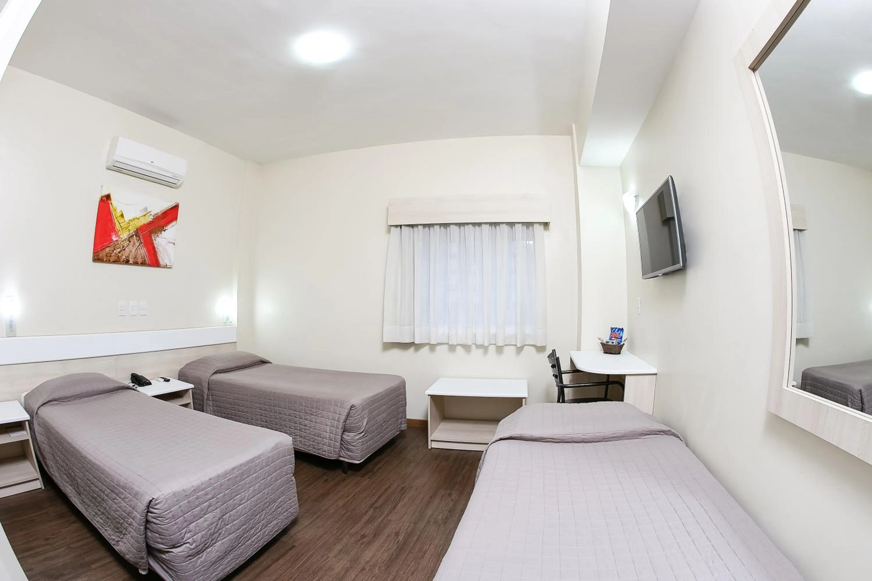 Photo of the whole room, Bed in Hotel Express Rodoviária