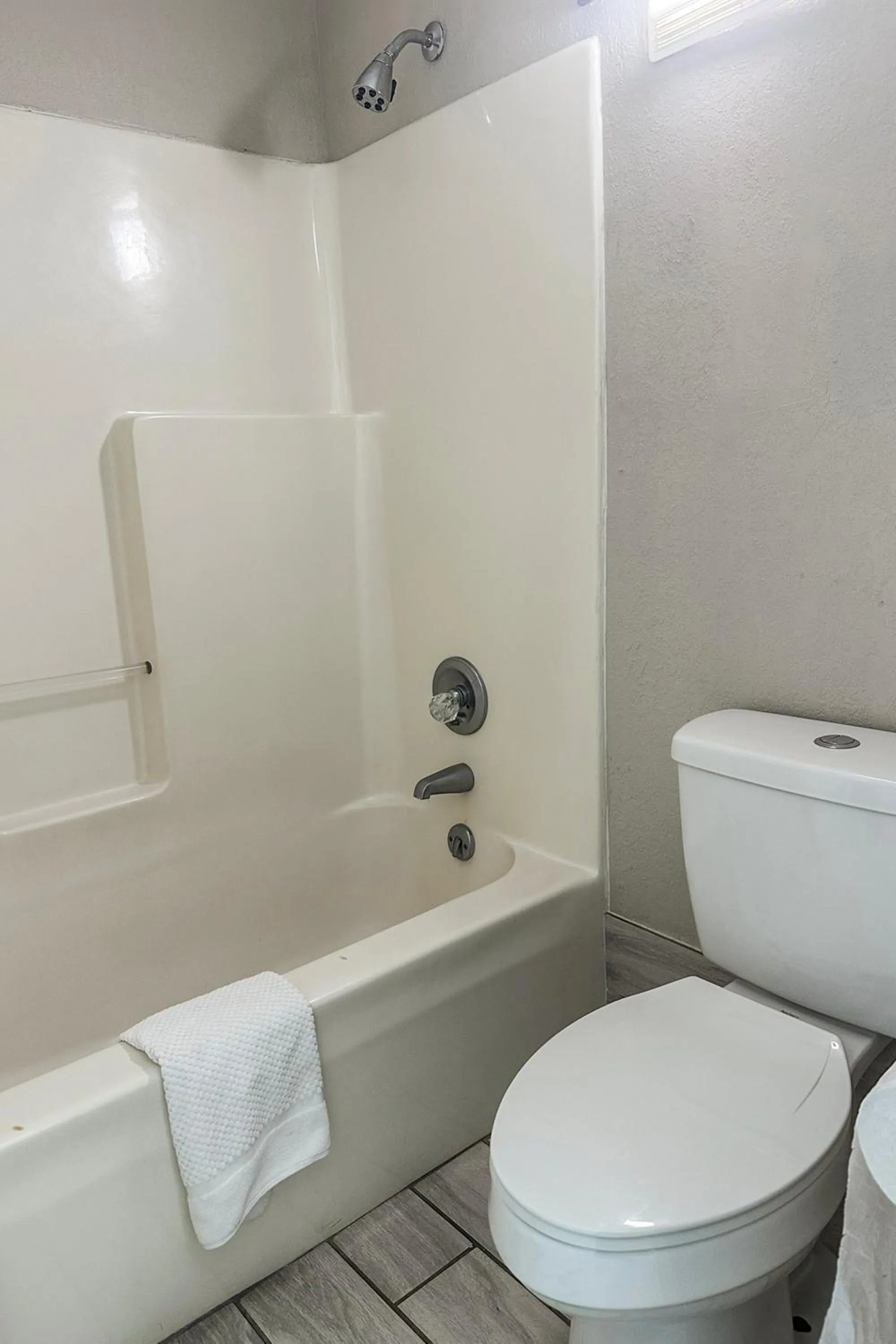 Bathroom in Regal Inn Guntersville By OYO Hwy 431