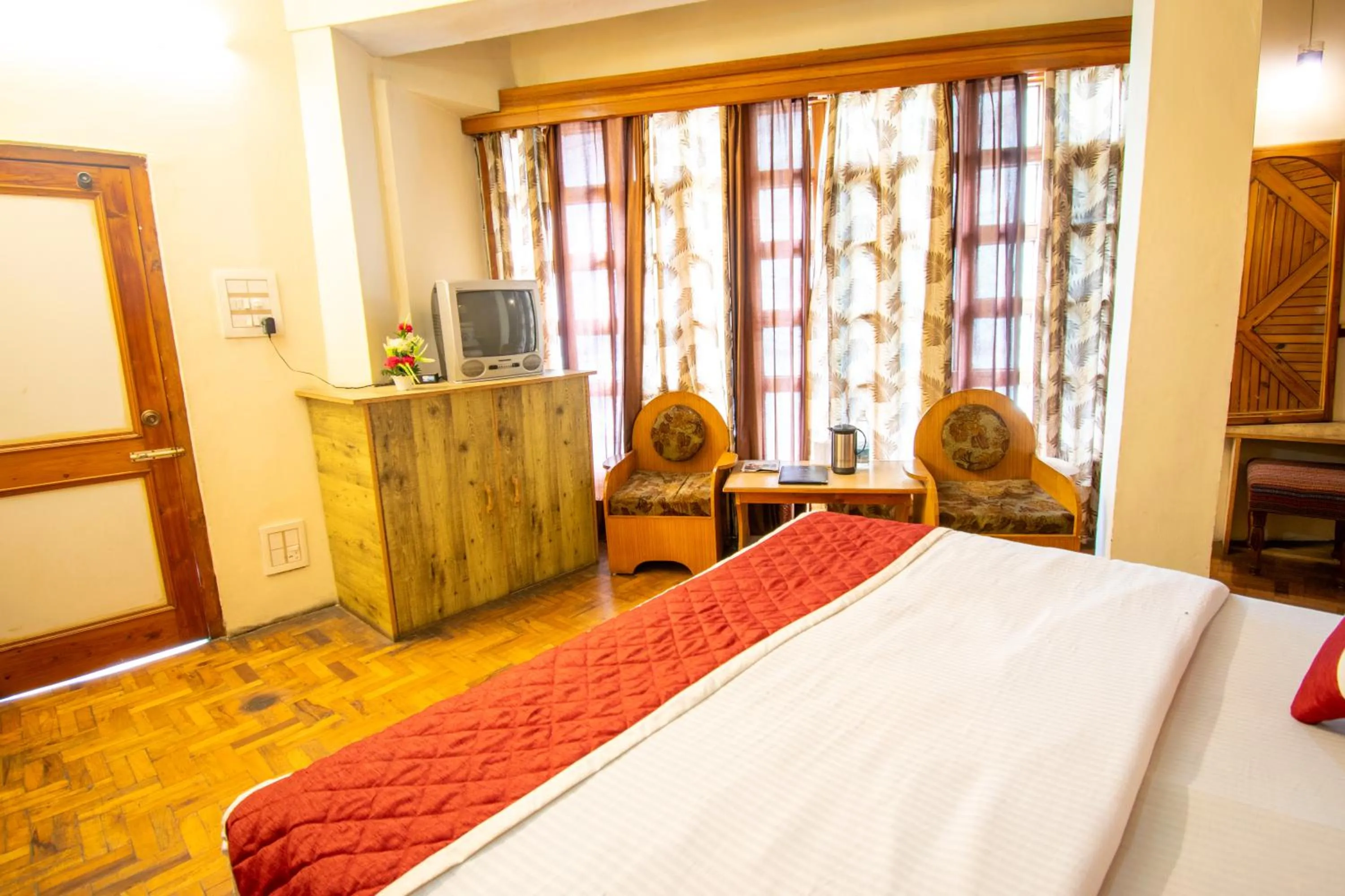 TV and multimedia, Bed in Octave Himalayan Hamlet