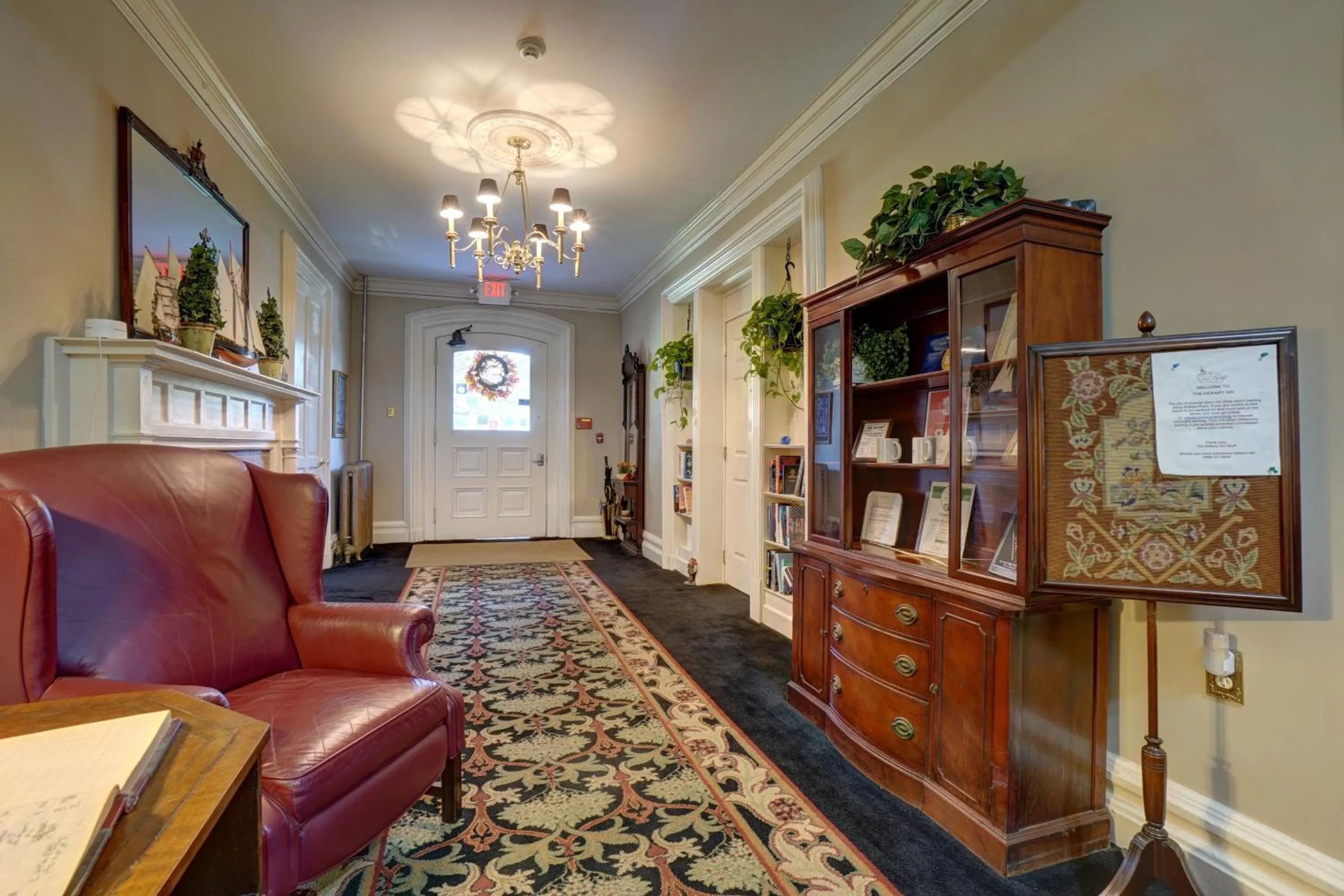 Lobby or reception in DeBary Inn