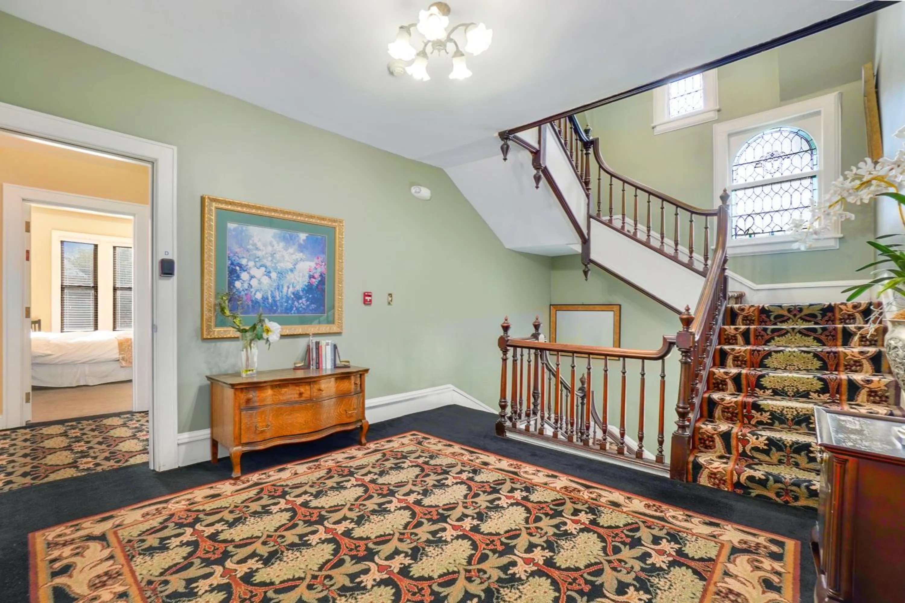 Lobby or reception, Bed in DeBary Inn