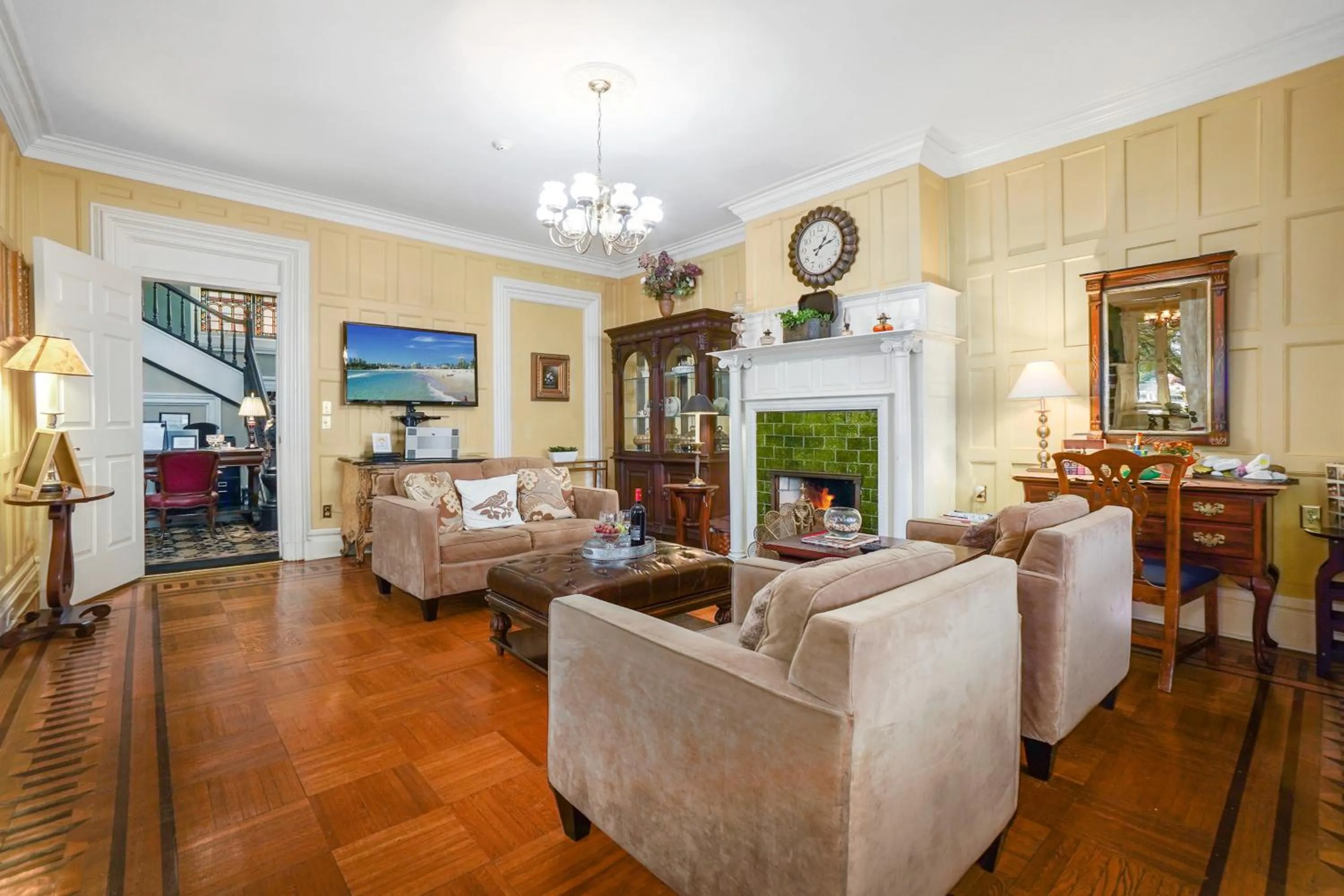 Living room in DeBary Inn