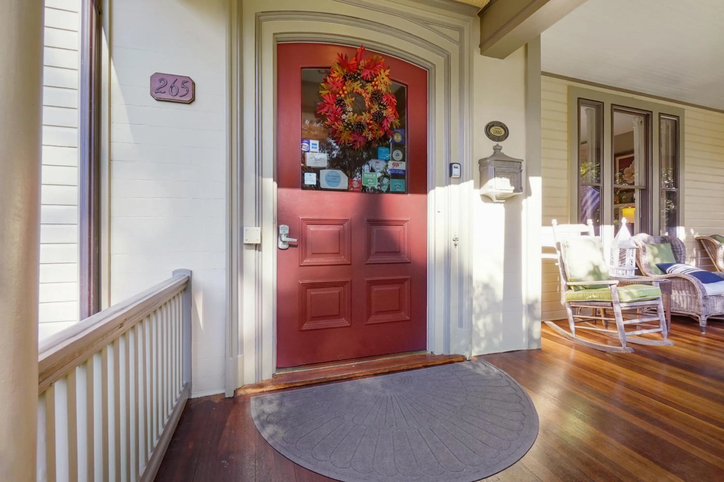 Property building in DeBary Inn