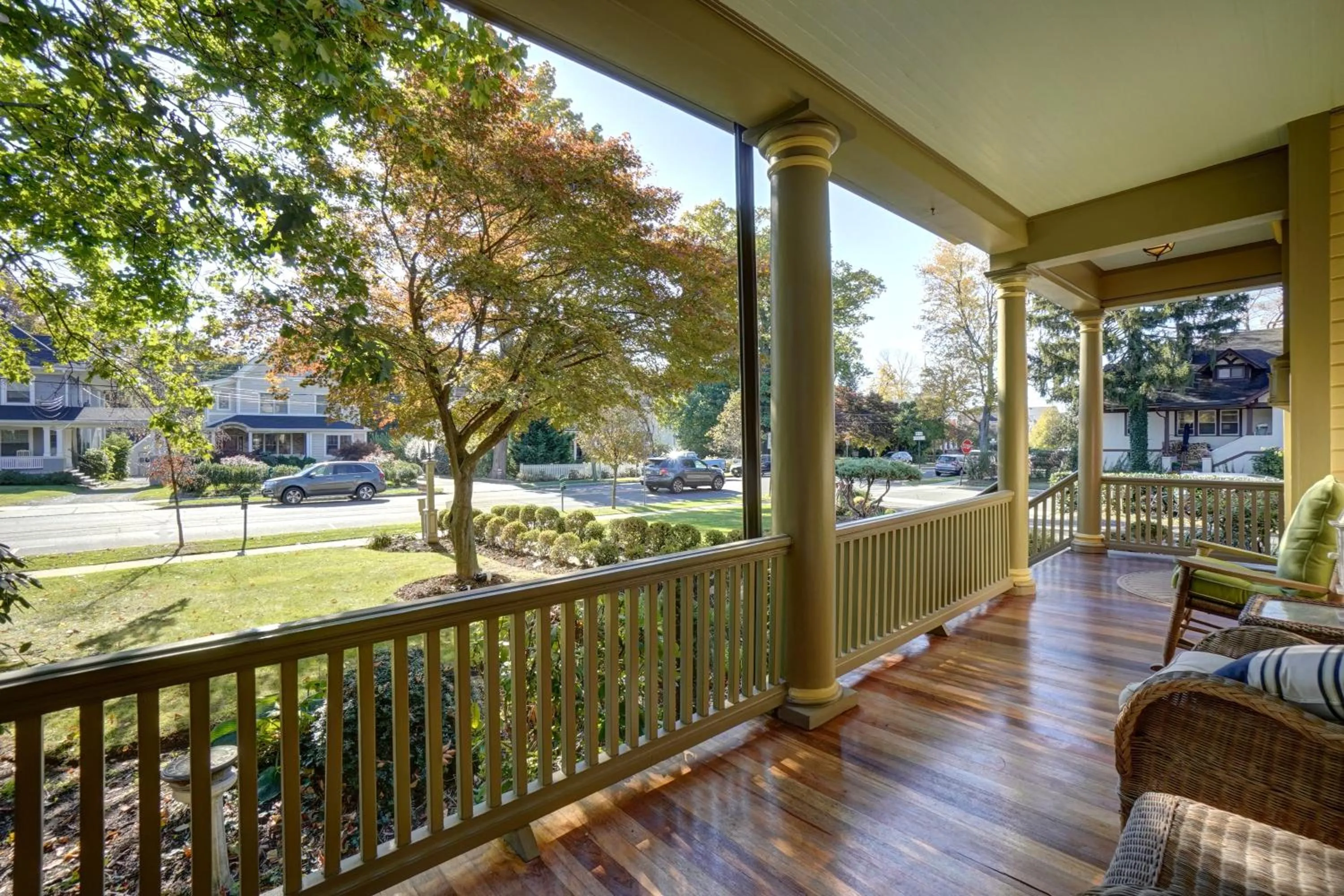 Balcony/Terrace in DeBary Inn
