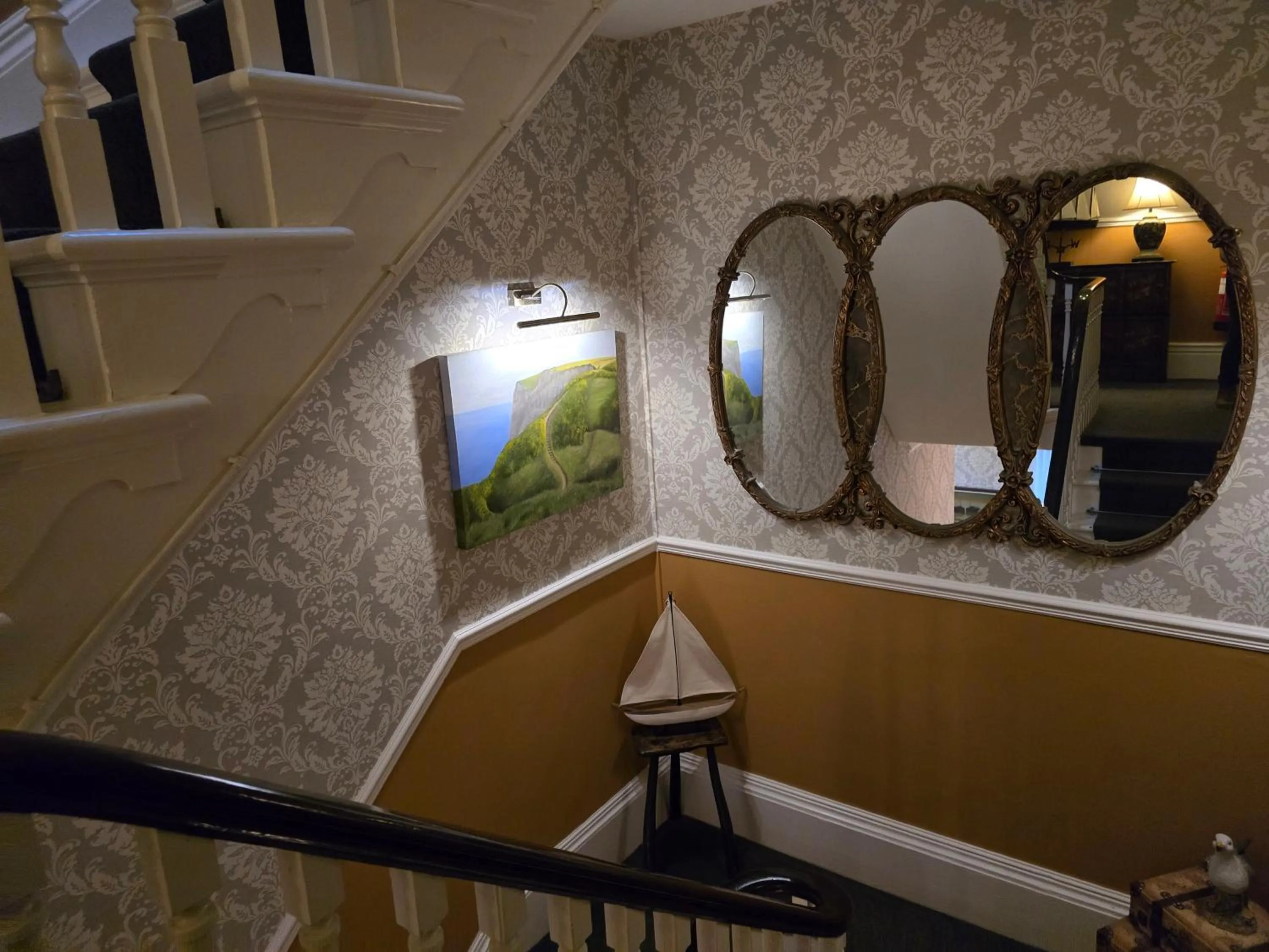 Lobby or reception in Ashburton House - B&B