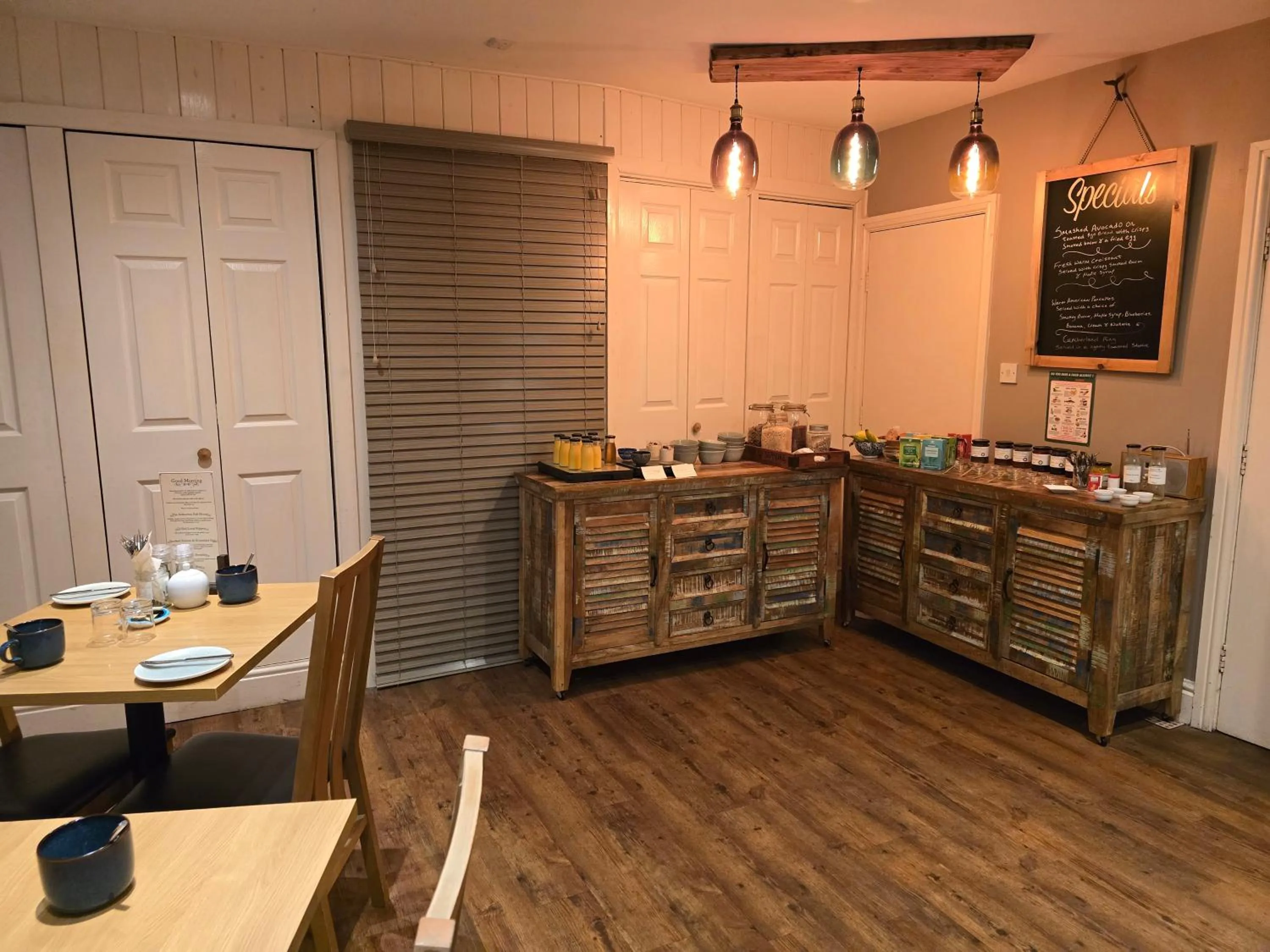 Restaurant/places to eat in Ashburton House - B&B