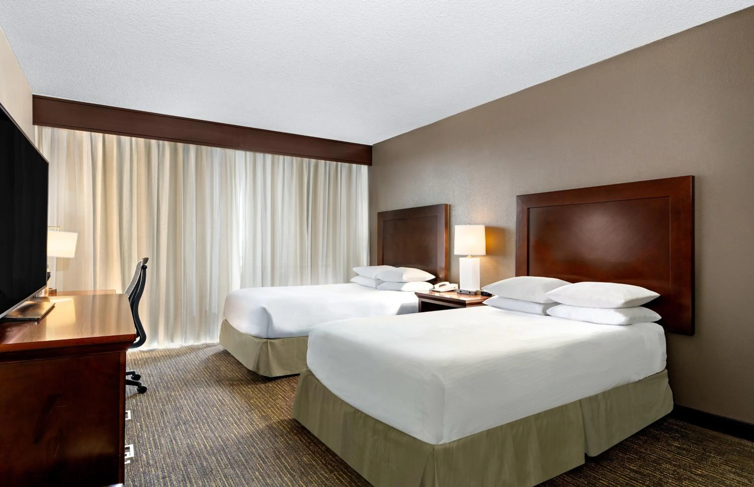 Bedroom, Bed in Wyndham San Diego Bayside