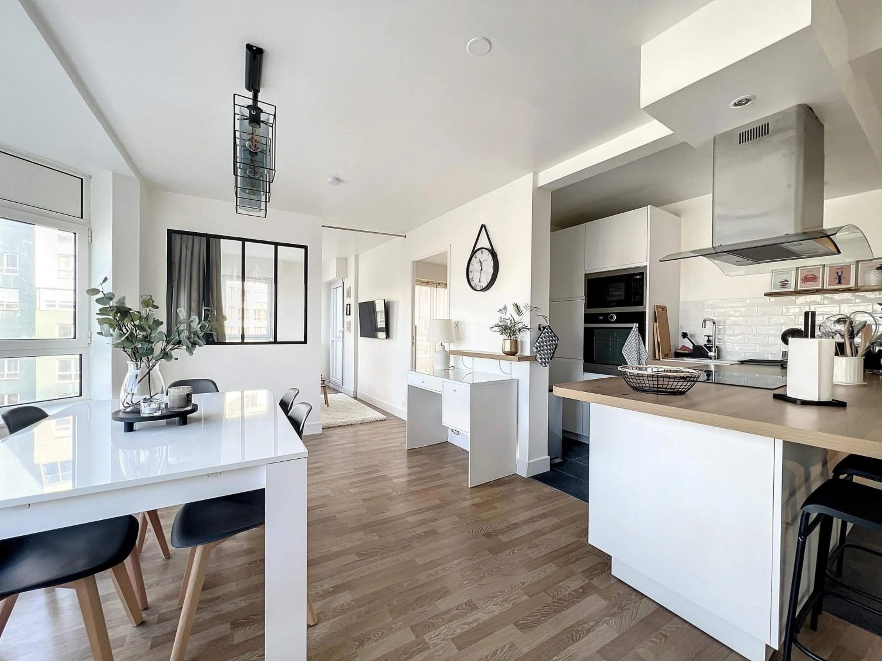 Kitchen or kitchenette in Escale de Charme à Brest - Hypercentre