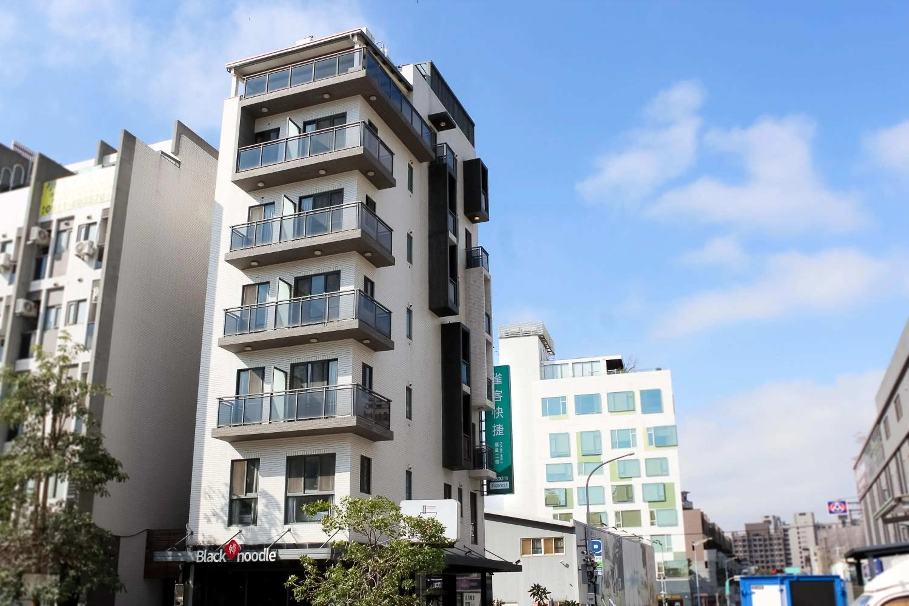 Property building in CHECK inn Express Taichung FuXing Hall 2