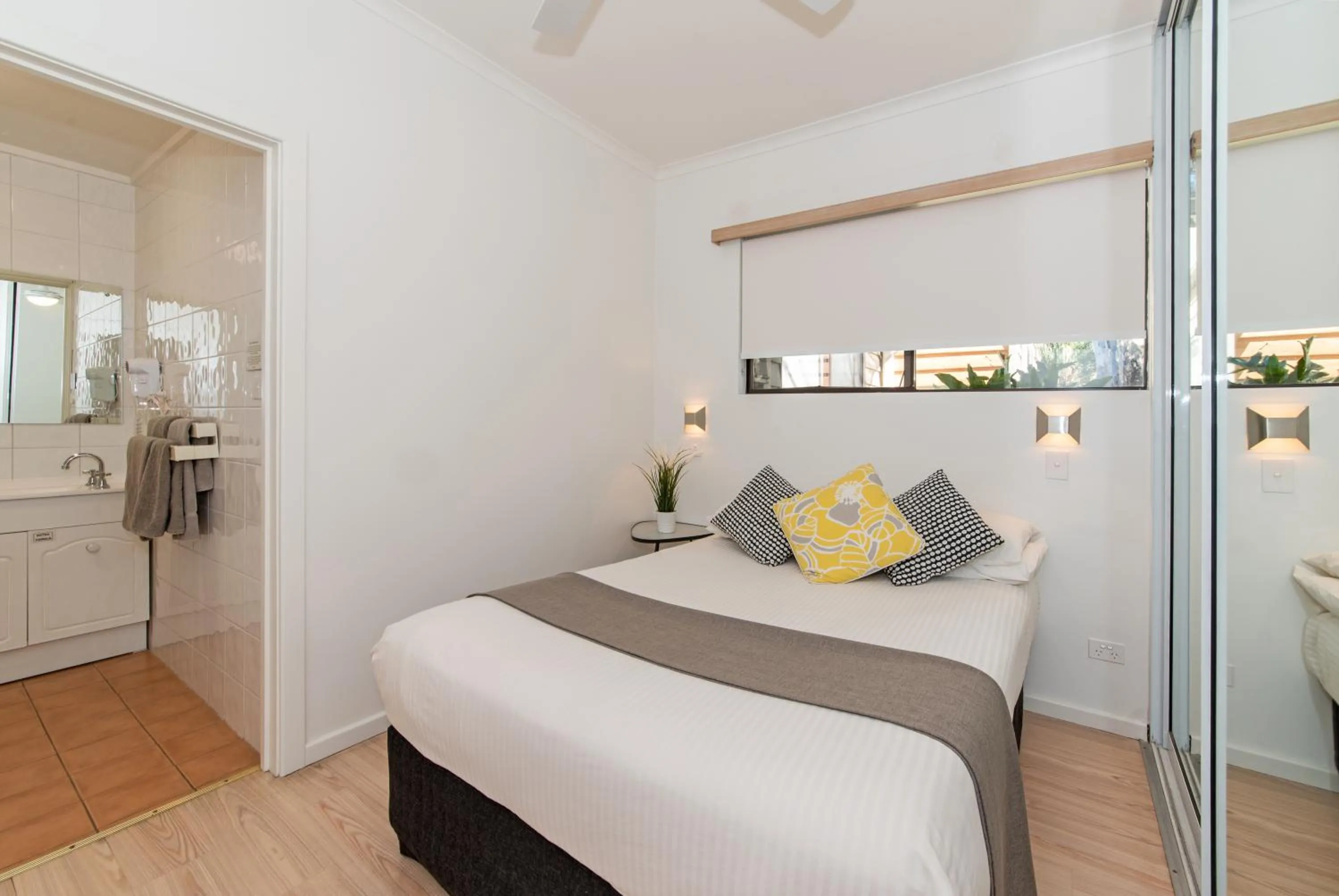 Bedroom, Bed in Marion Holiday Park