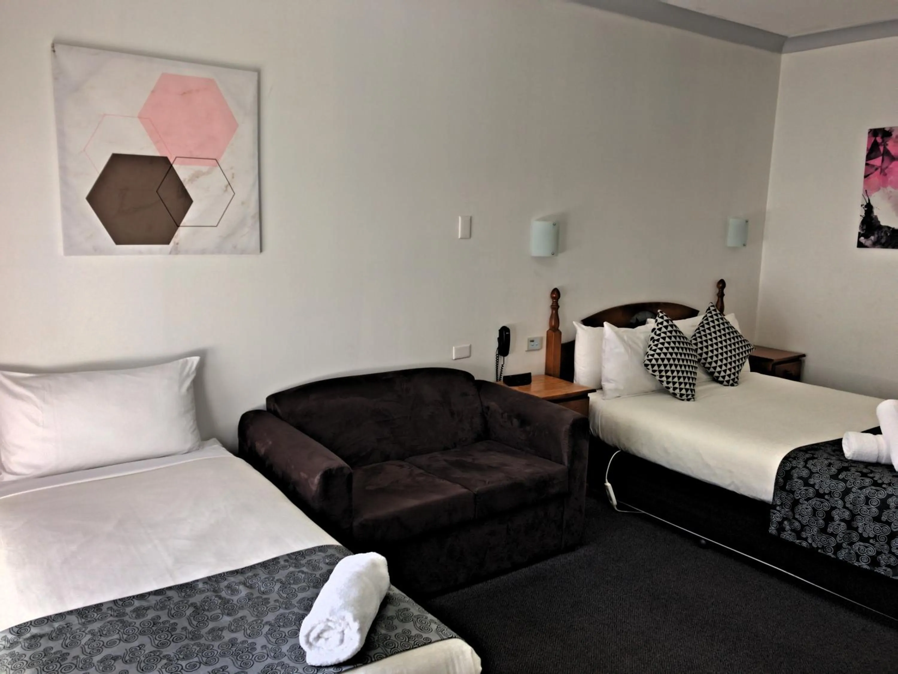 Bed in New England Motor Inn