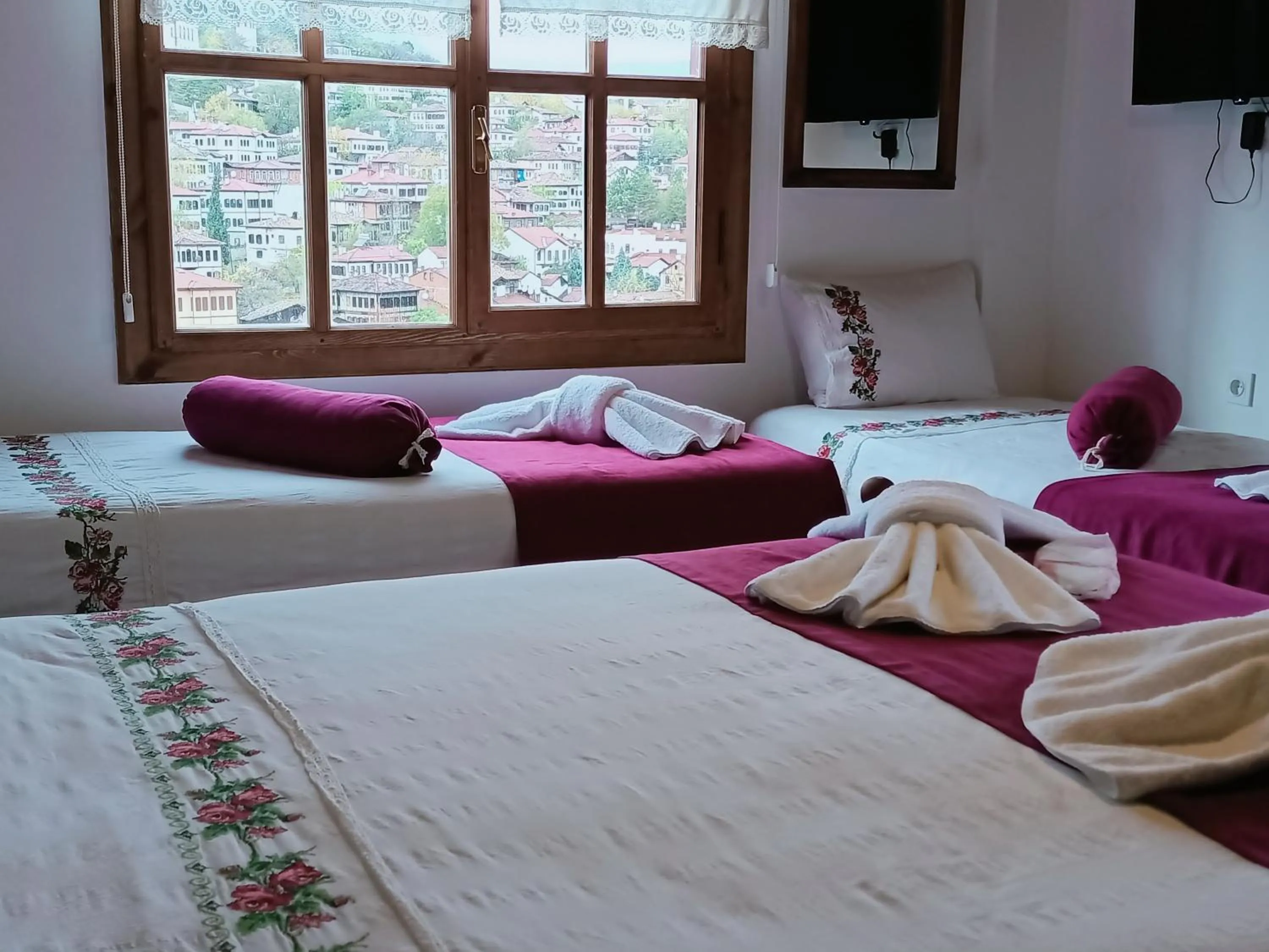 View (from property/room), Bed in Manzara Konak Otel