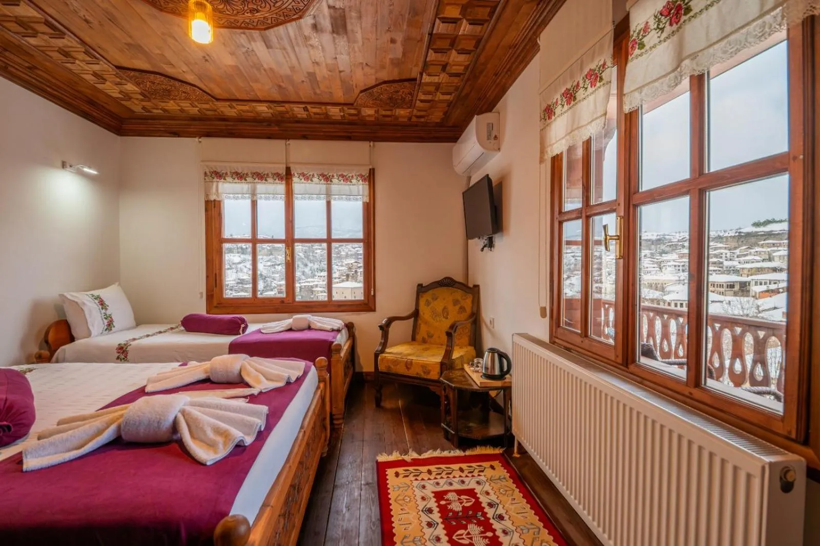 TV and multimedia, Bed in Manzara Konak Otel