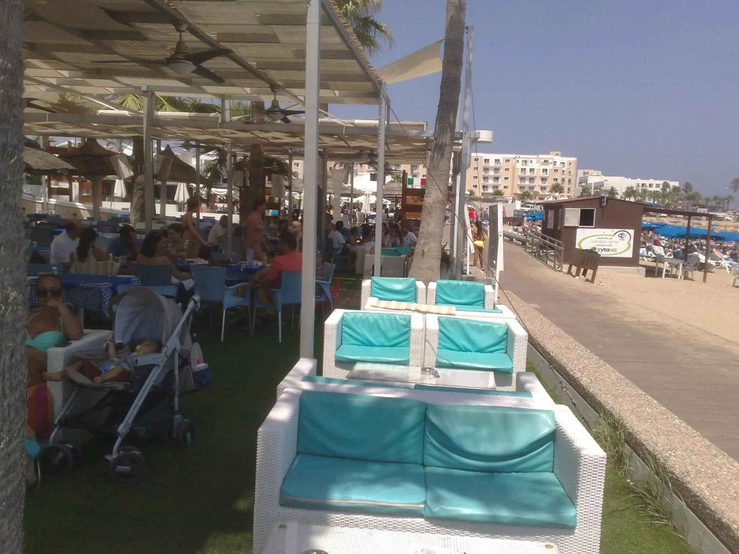 Restaurant/places to eat in Vrissaki Beach Hotel