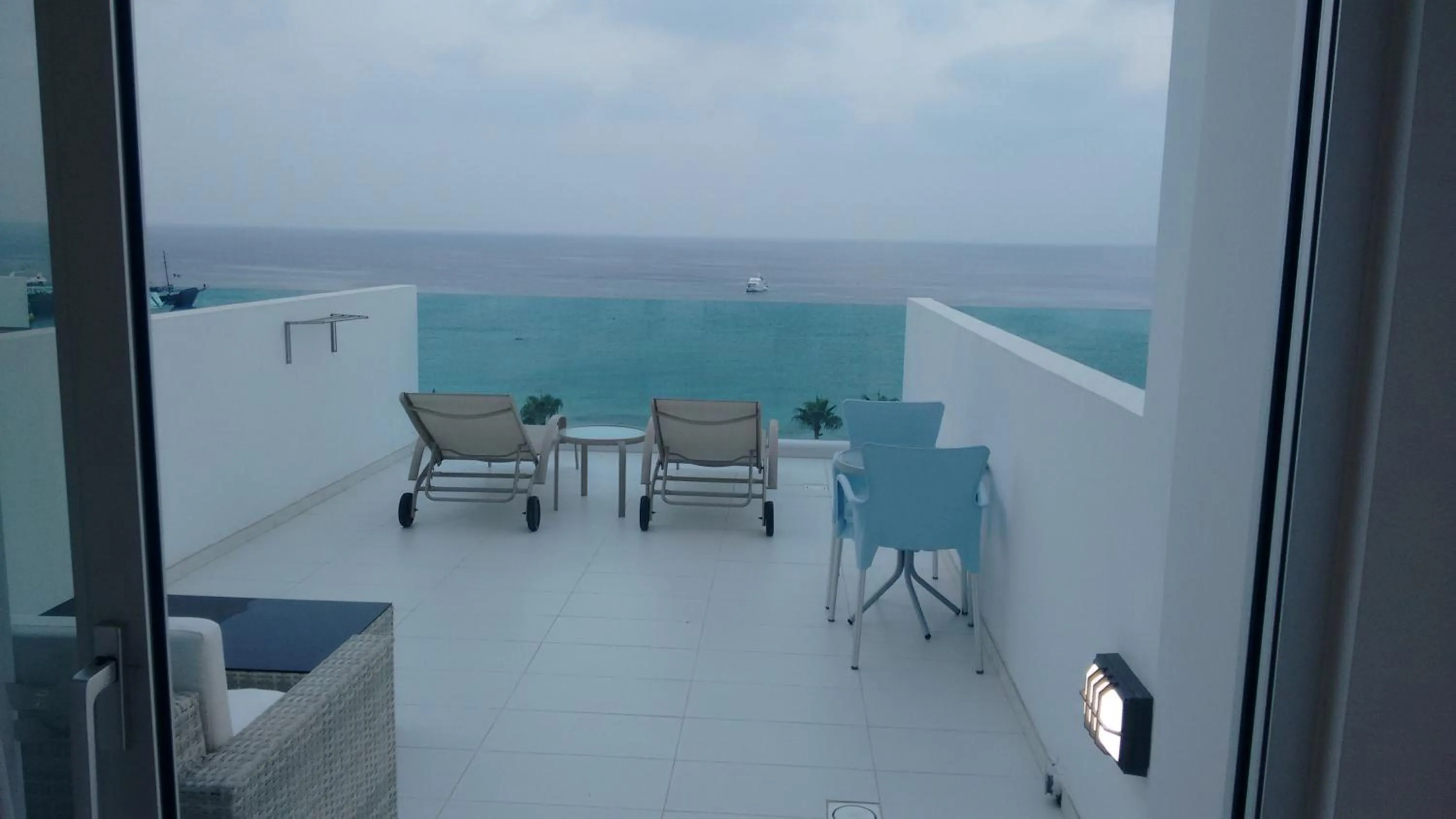 Balcony/Terrace in Vrissaki Beach Hotel