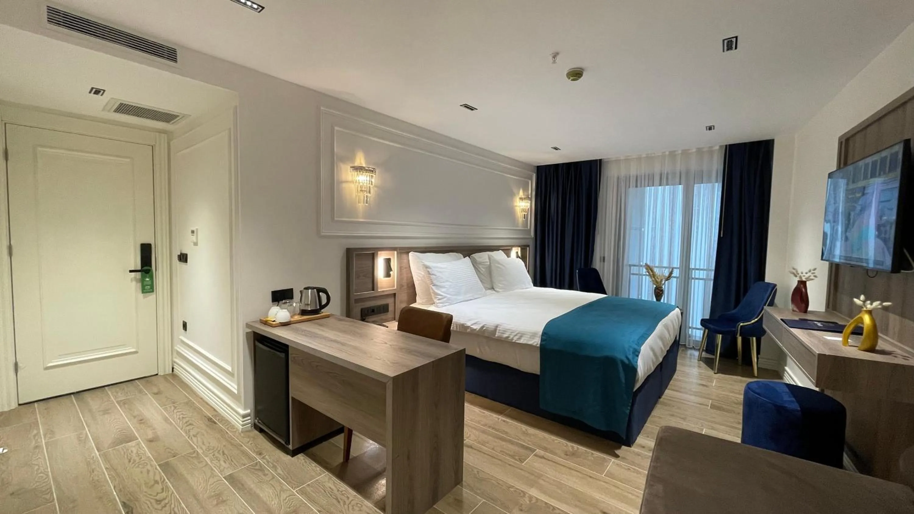 Bed in Mona Bosphorus