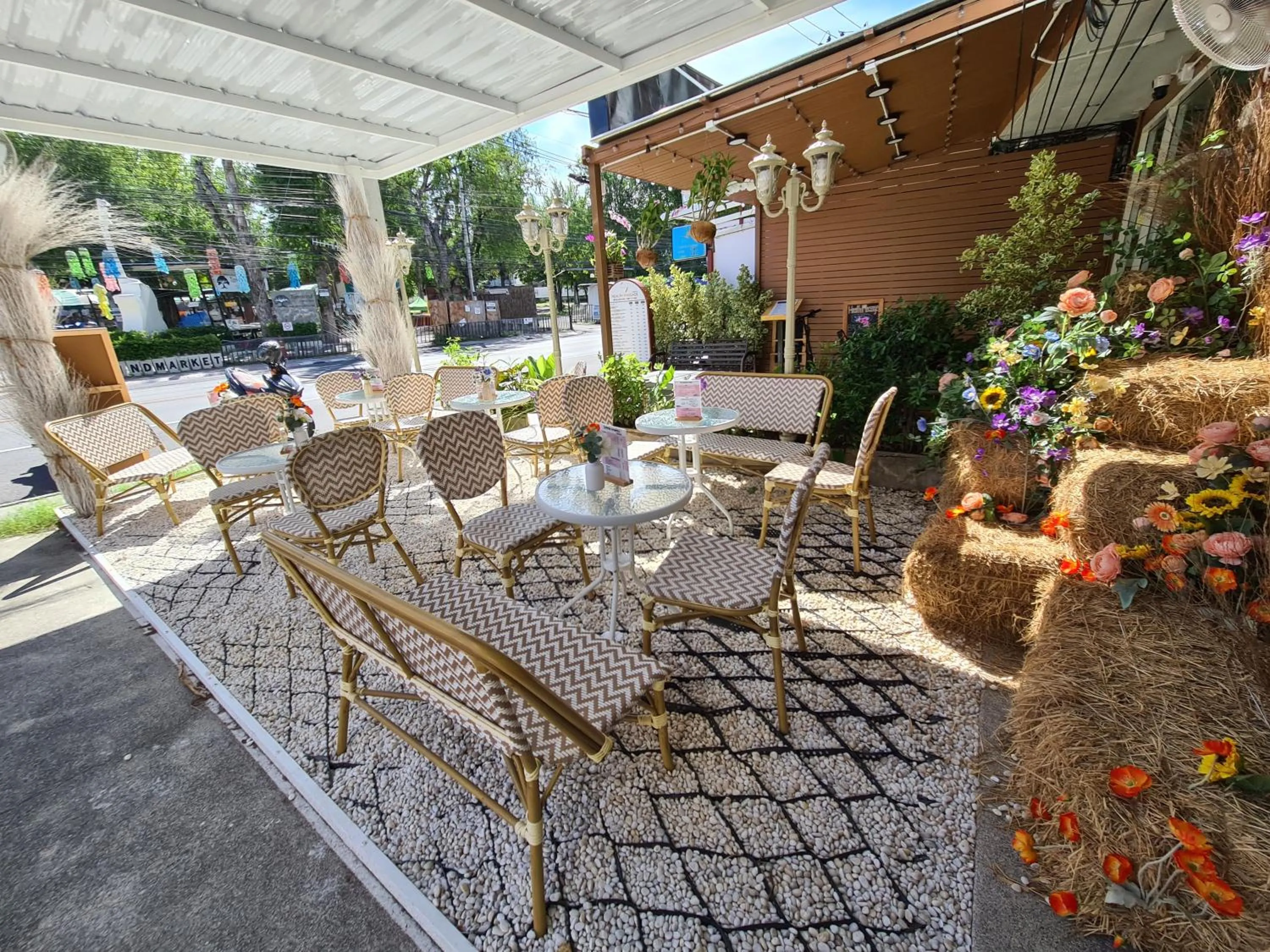 Food and drinks in Vanilla Summer Inn