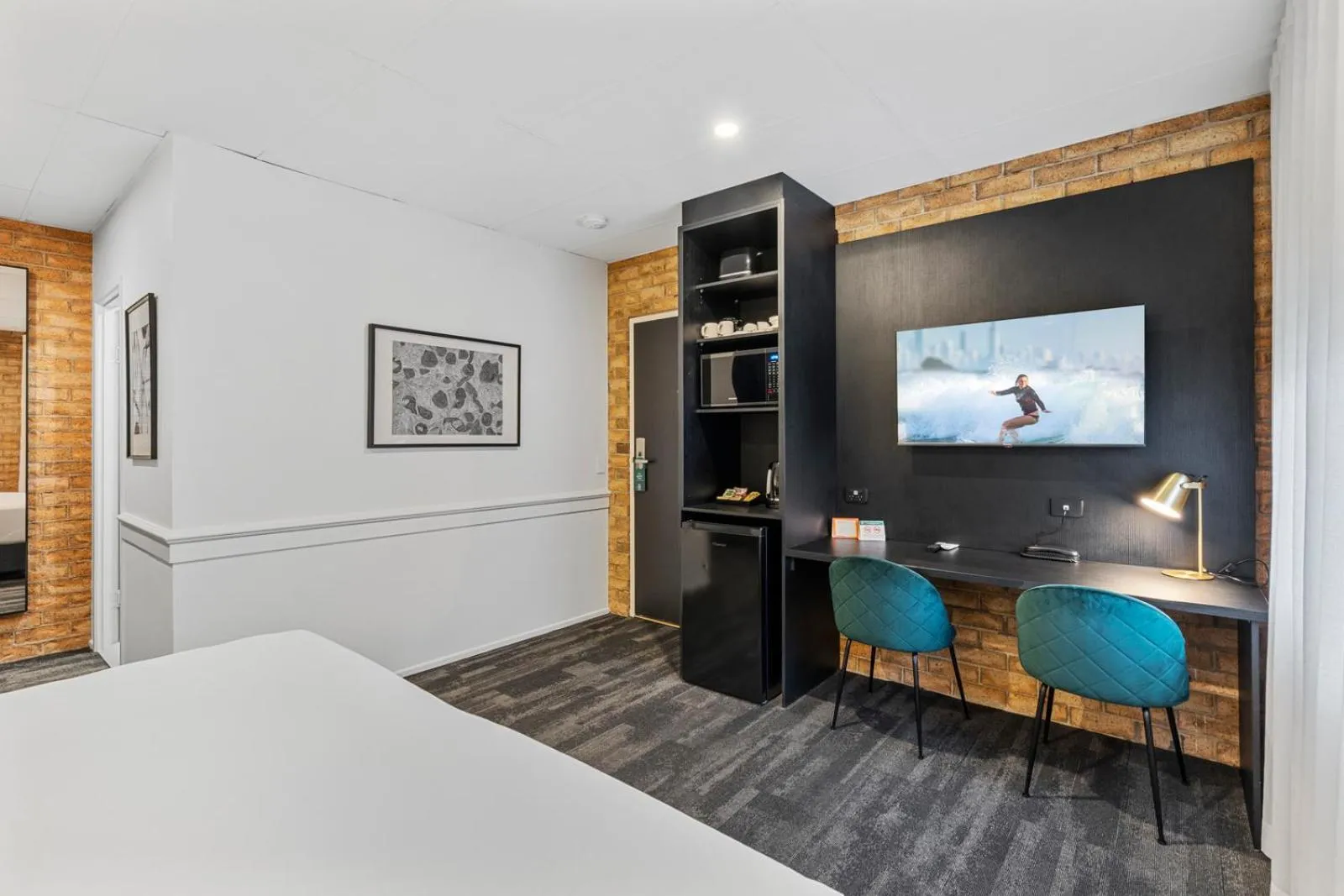 Bed in Quality Hotel Robertson Gardens