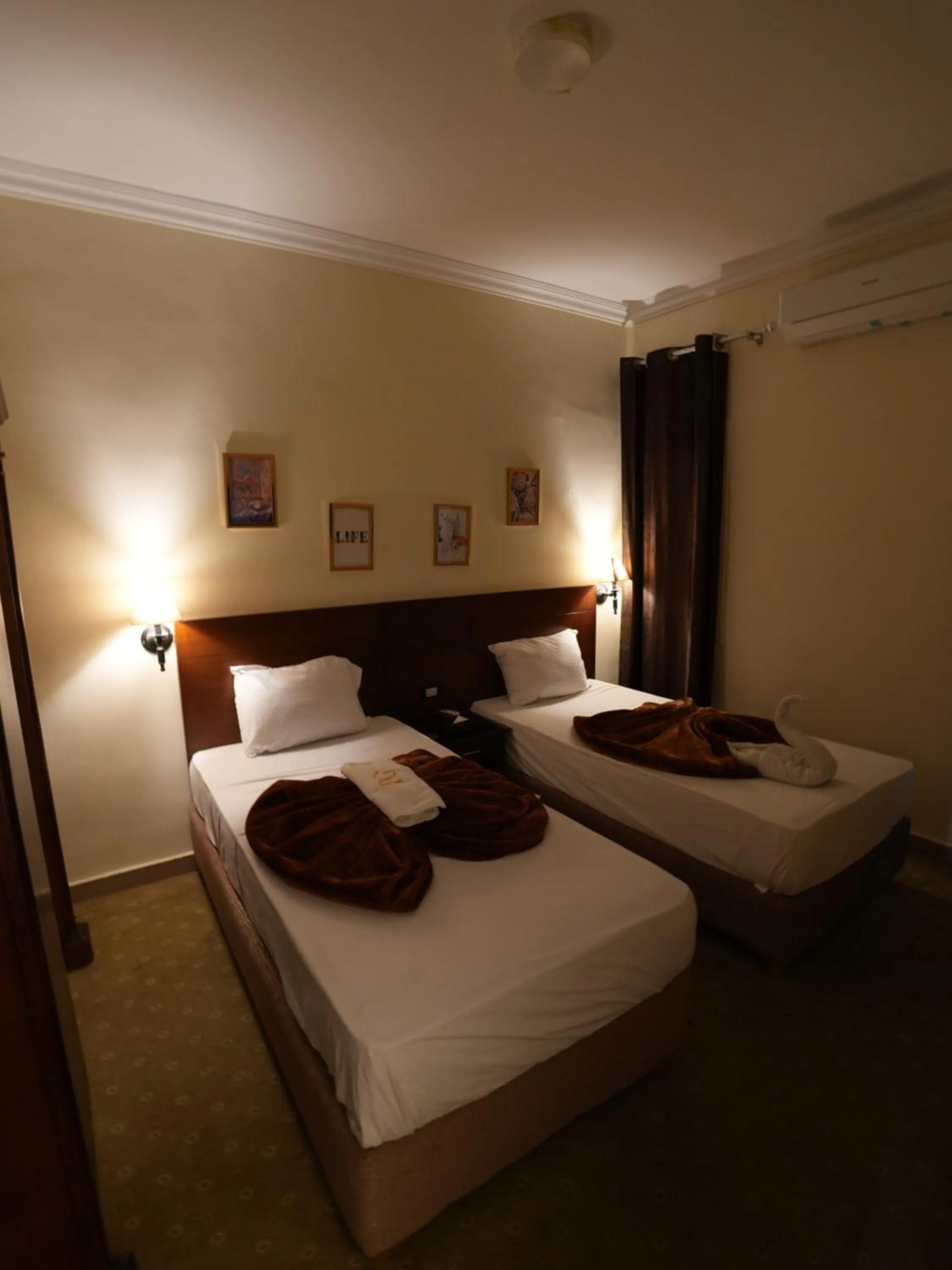 Bed in Montana Hotel