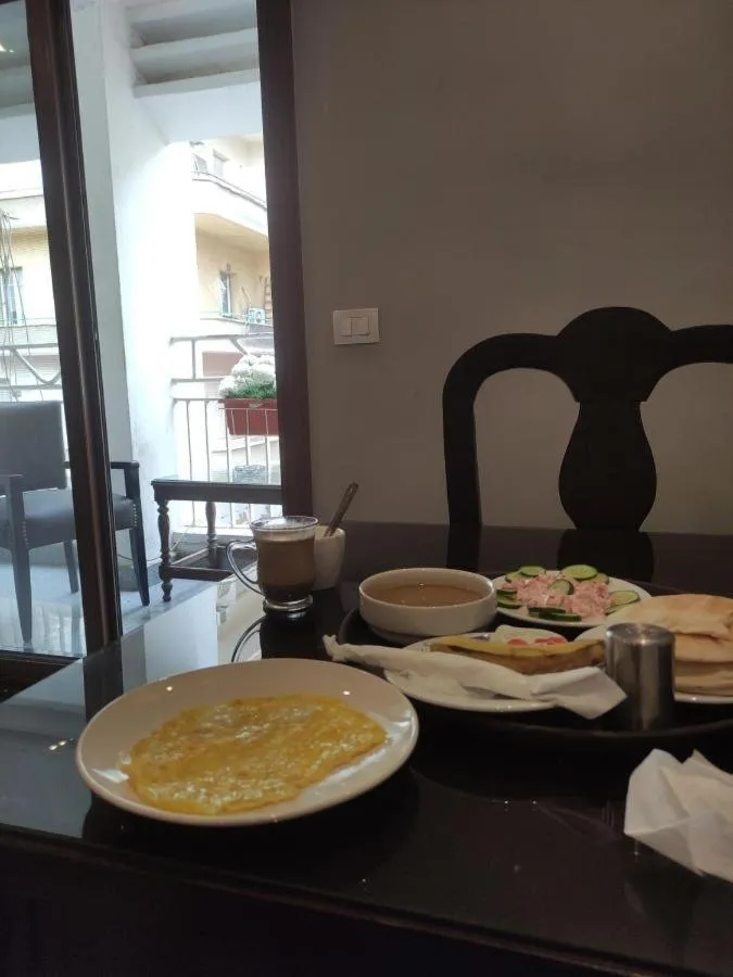 Breakfast in Montana Hotel