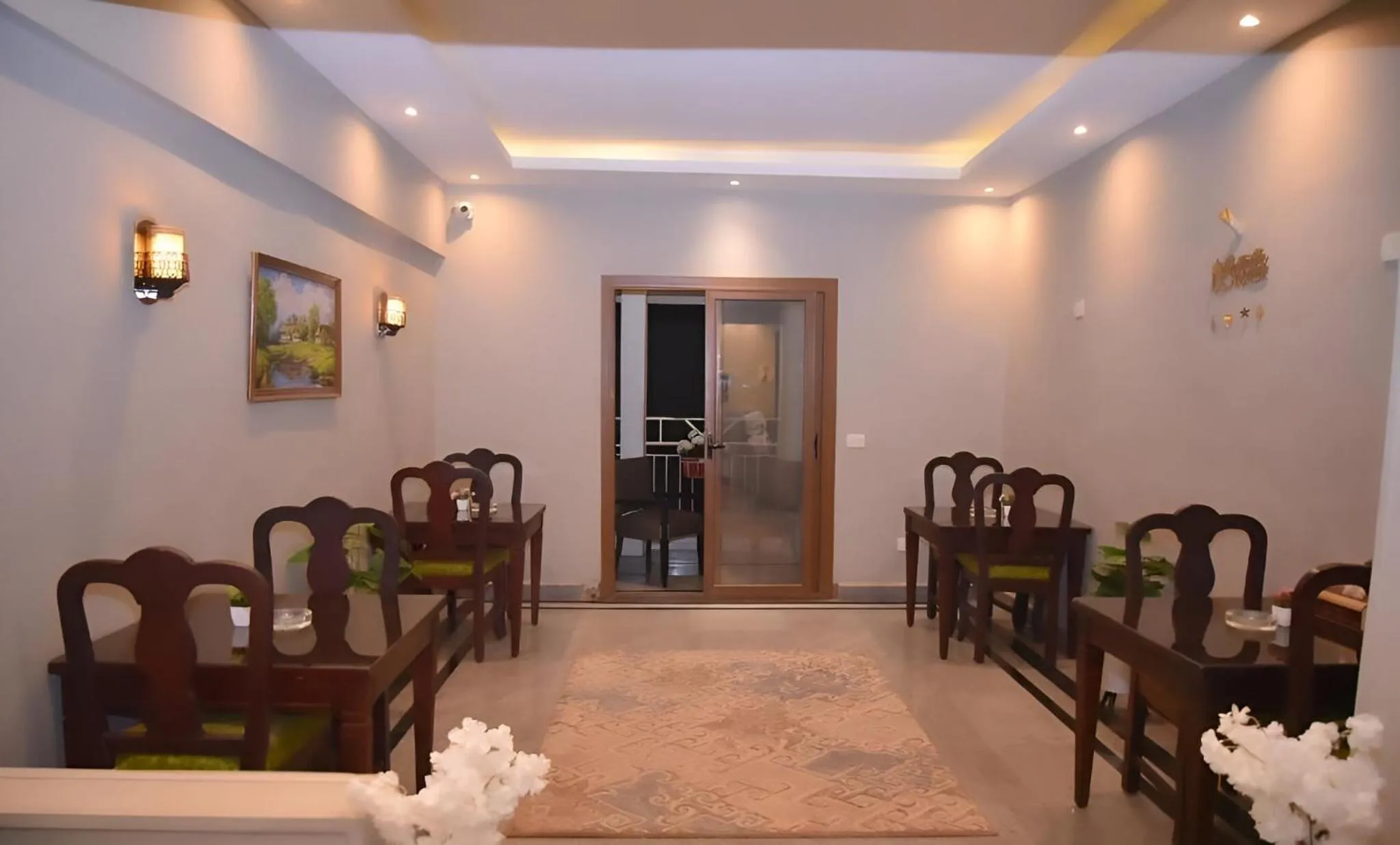 Dining area in Montana Hotel