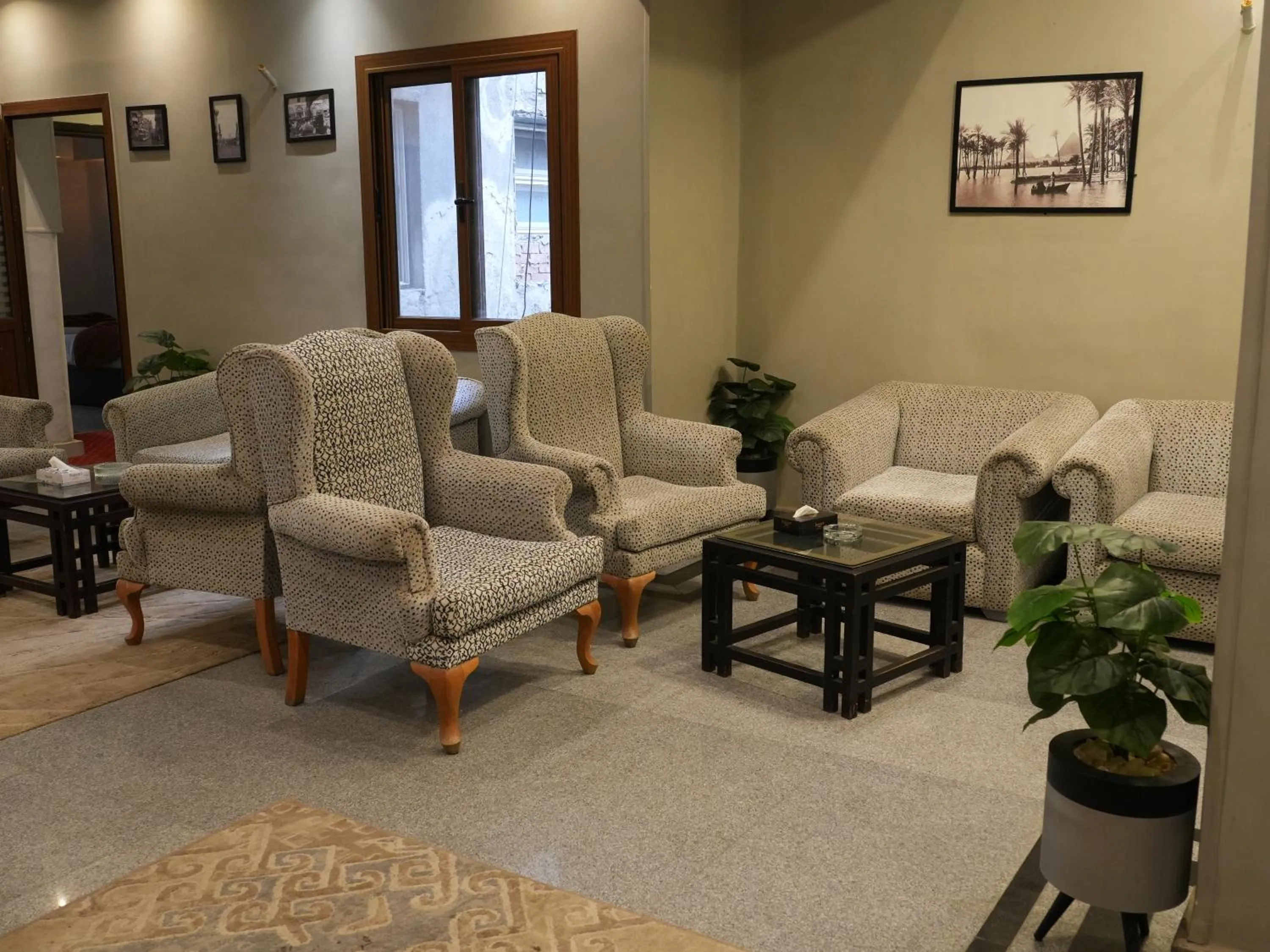 Living room in Montana Hotel