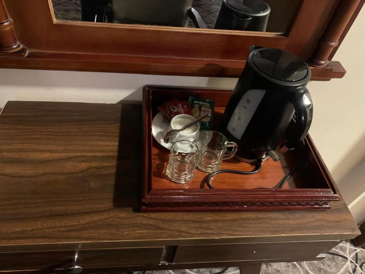 Coffee/tea facilities in Montana Hotel