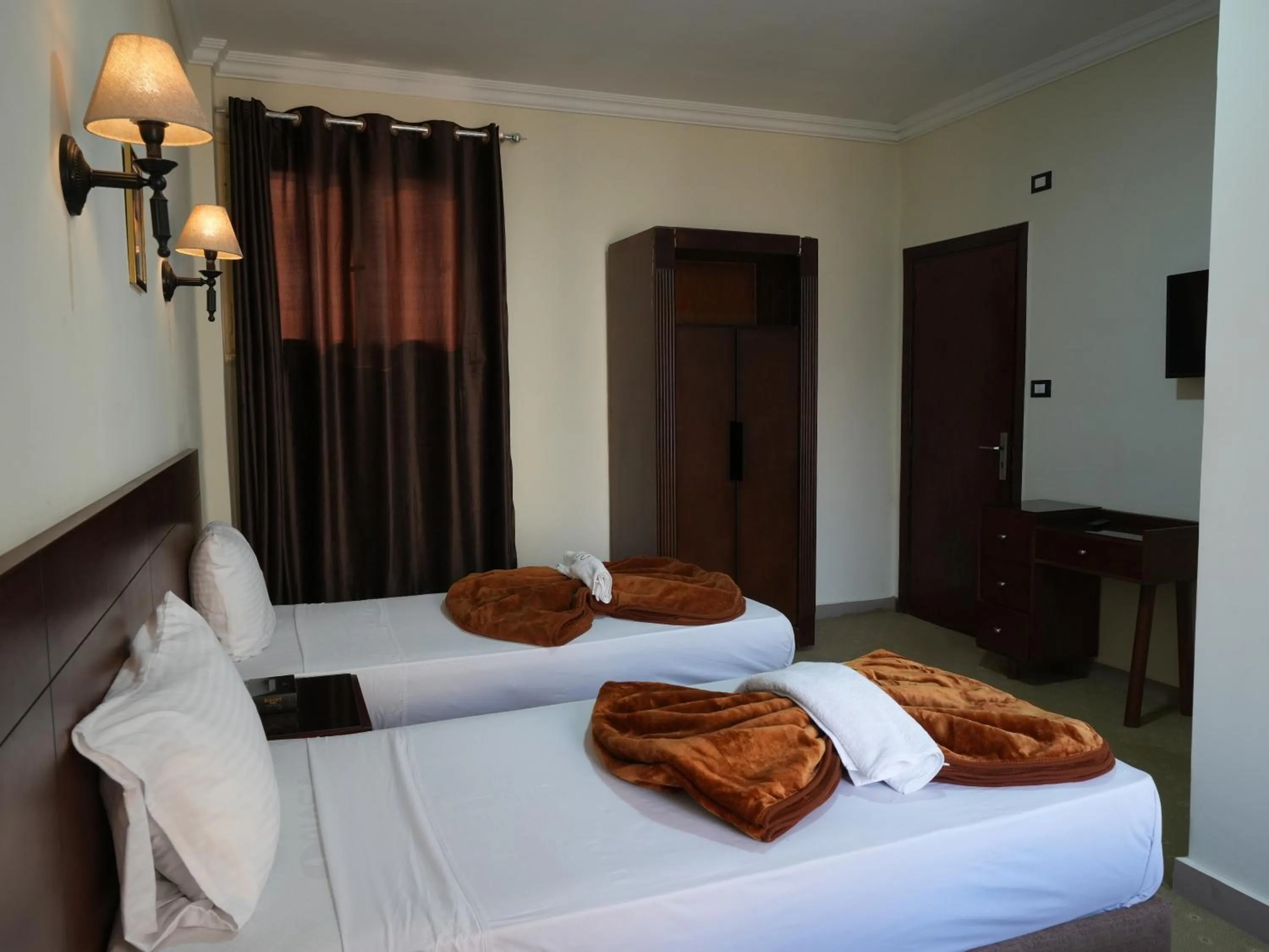 Decorative detail, Bed in Montana Hotel