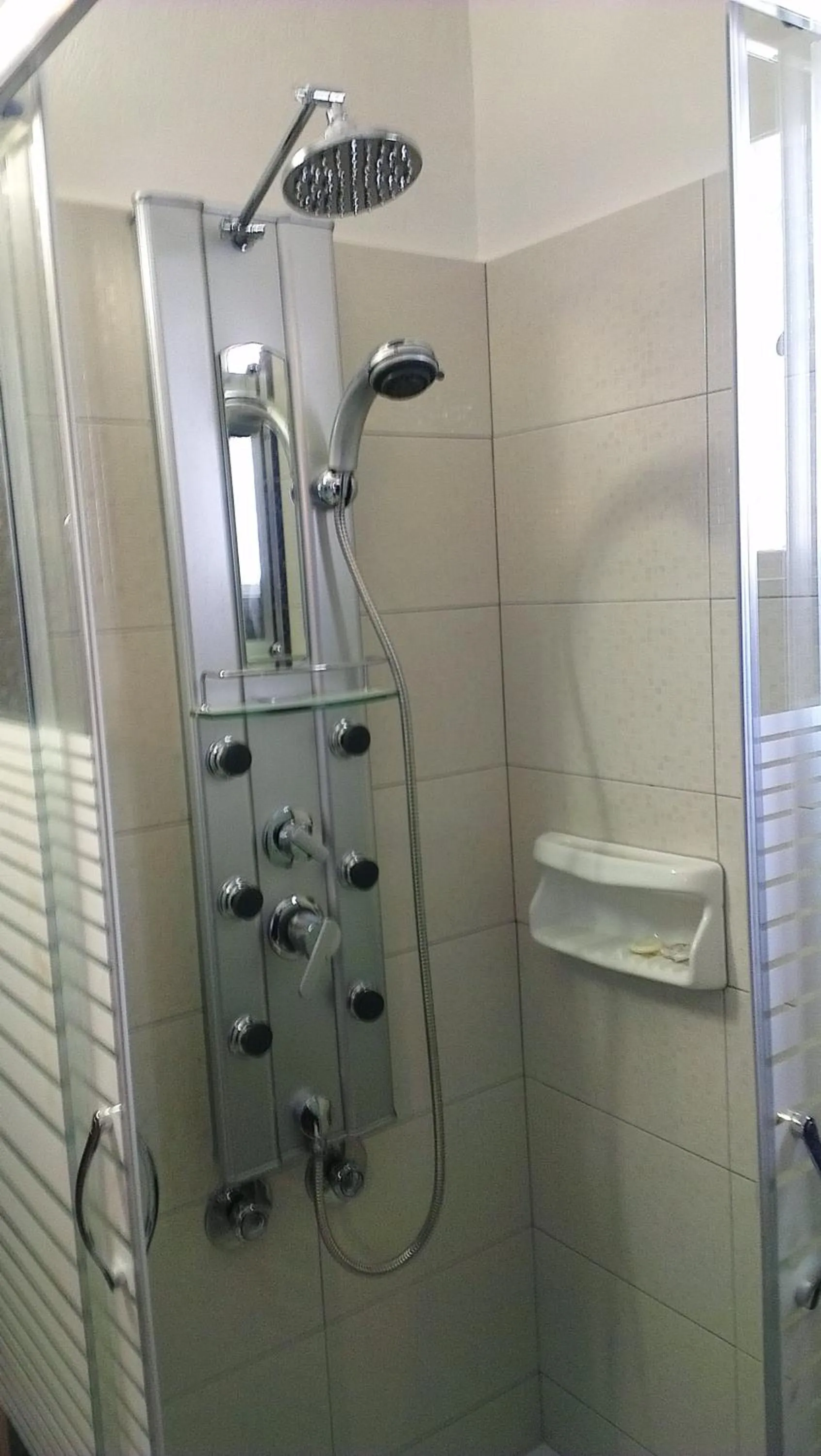 Bathroom in Villa Konaki