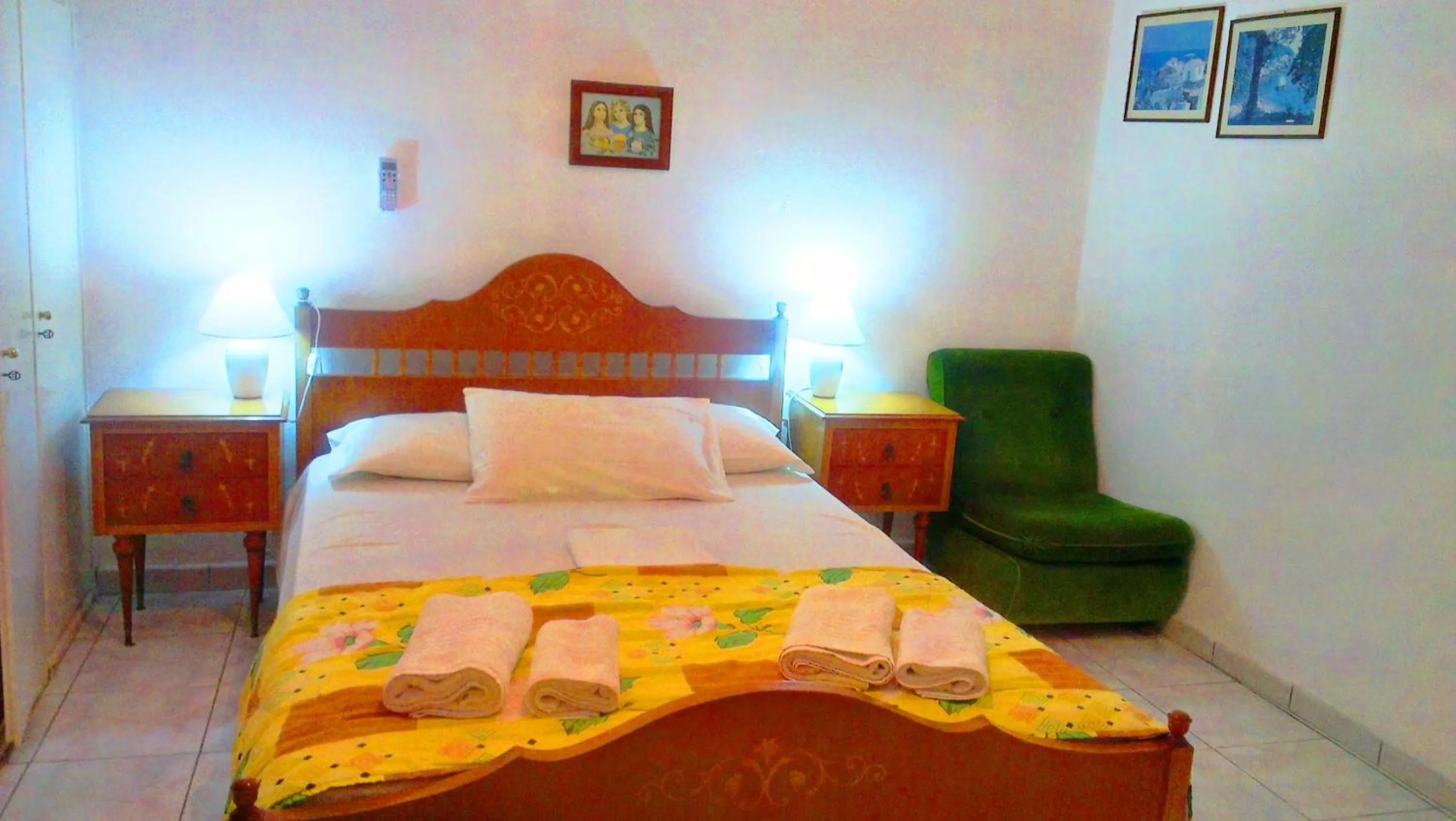 Bedroom, Bed in Villa Konaki