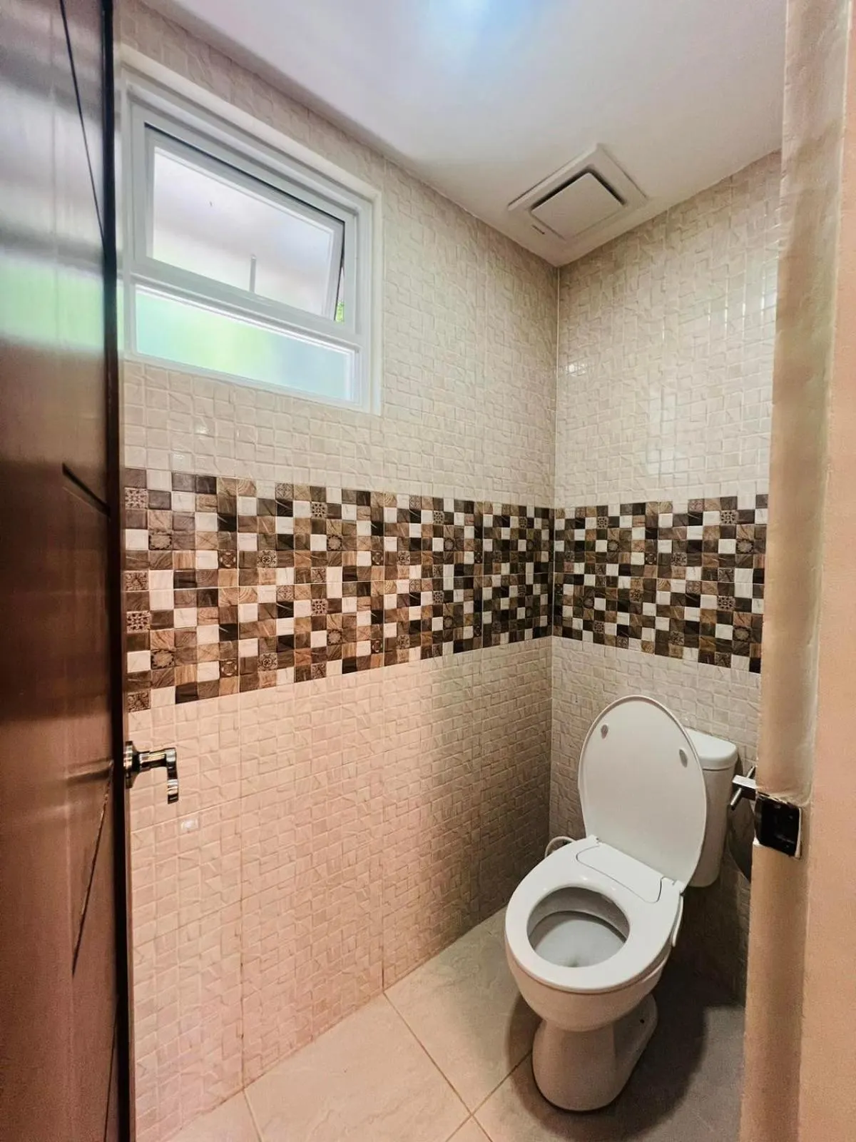 Shower in Samba Bluewater Resort