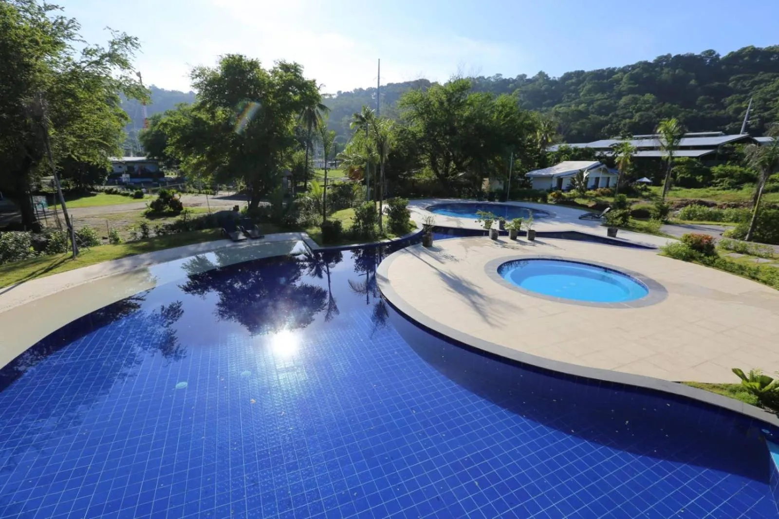 Swimming pool in Samba Bluewater Resort