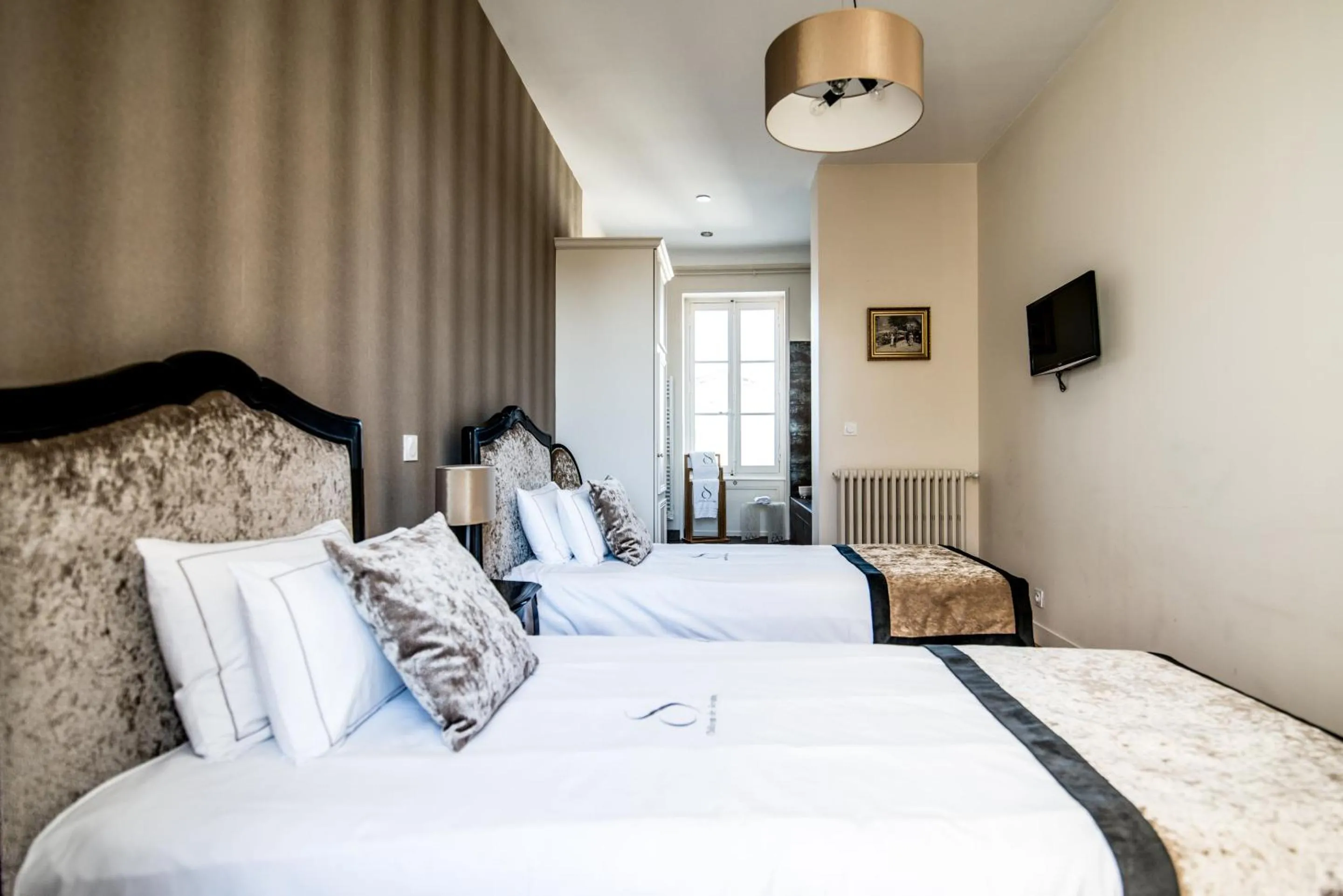 Bedroom, Bed in Gîte Château de Seguin