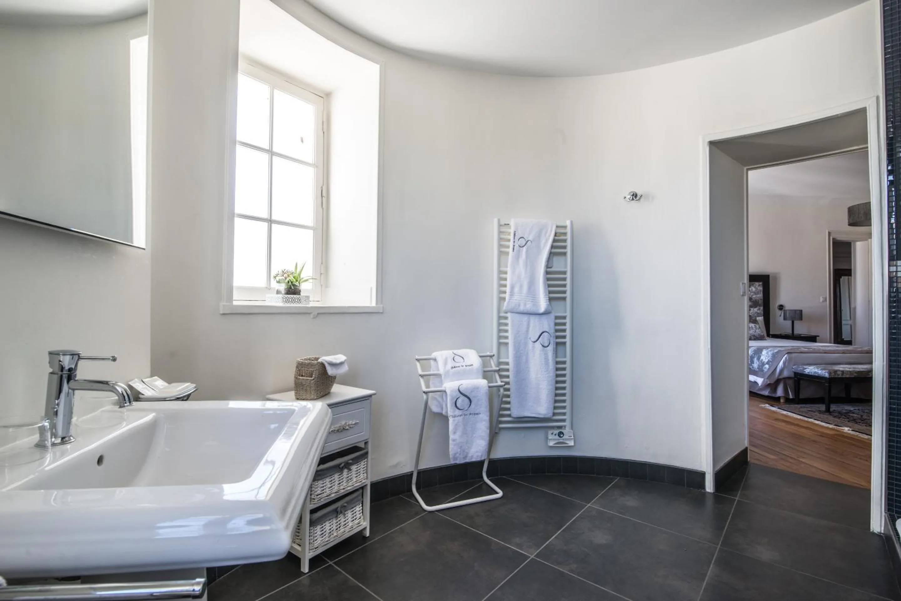 Bathroom in Gîte Château de Seguin