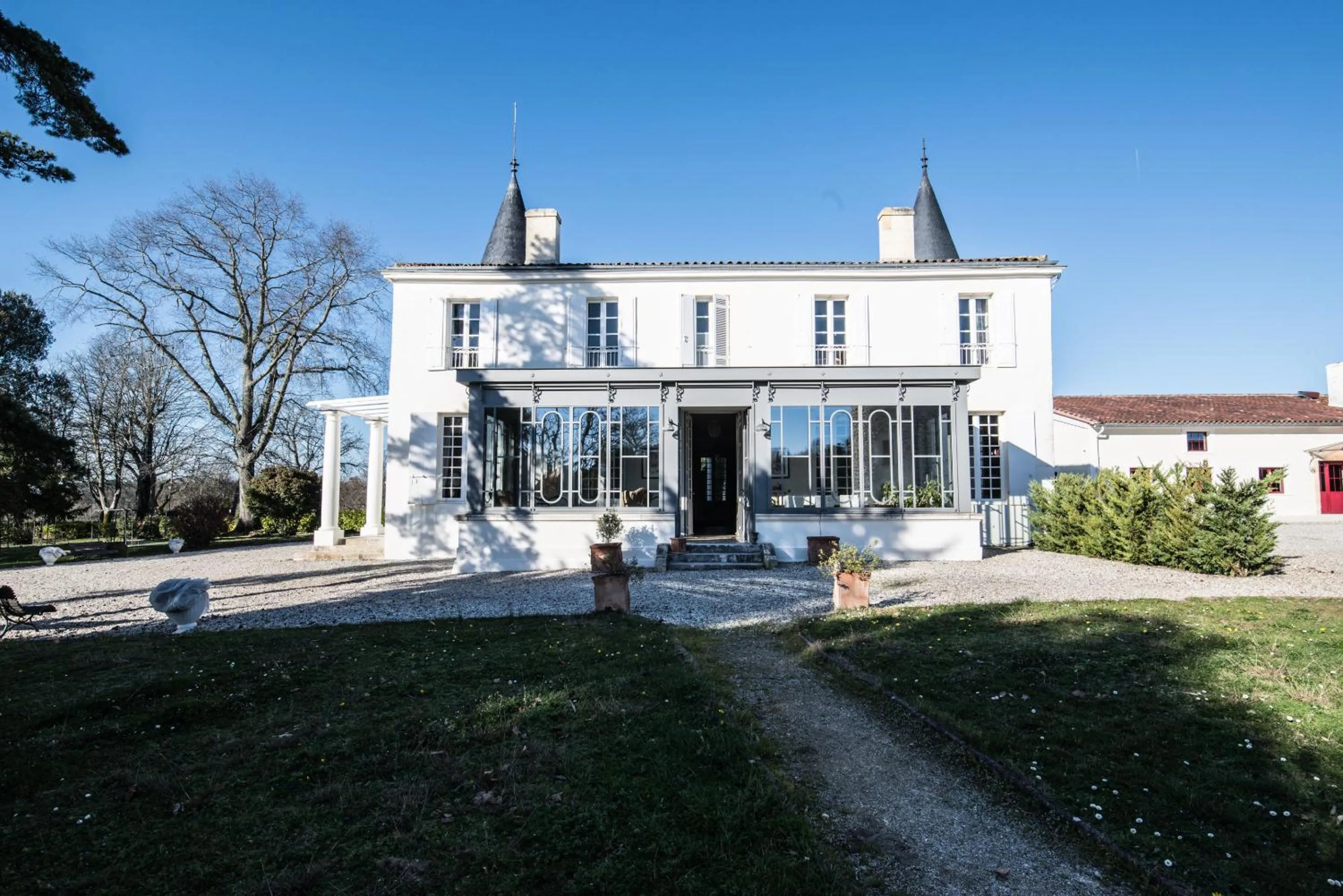Property building in Gîte Château de Seguin
