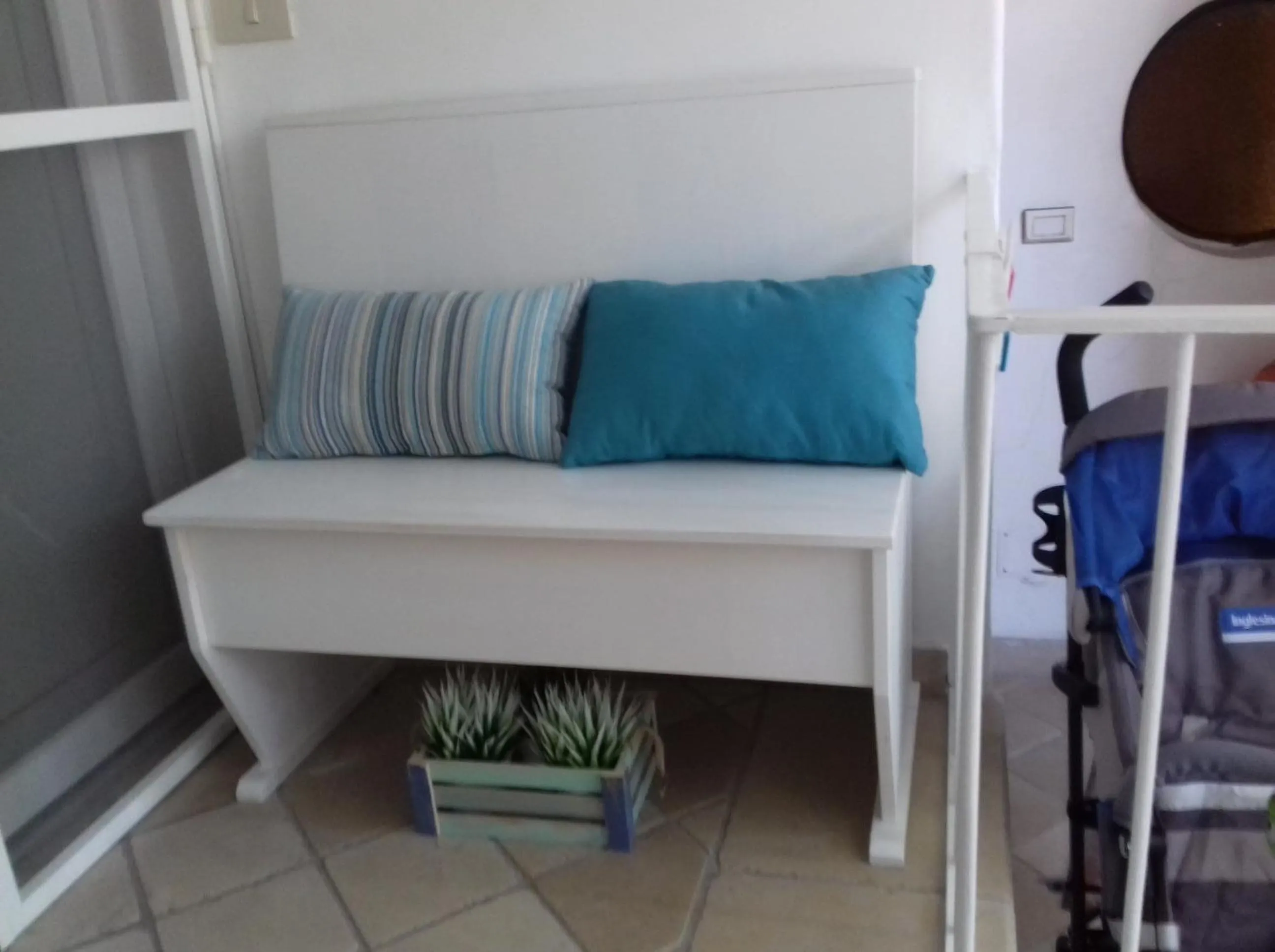 Facade/entrance, Bed in Villa Apollo B&B