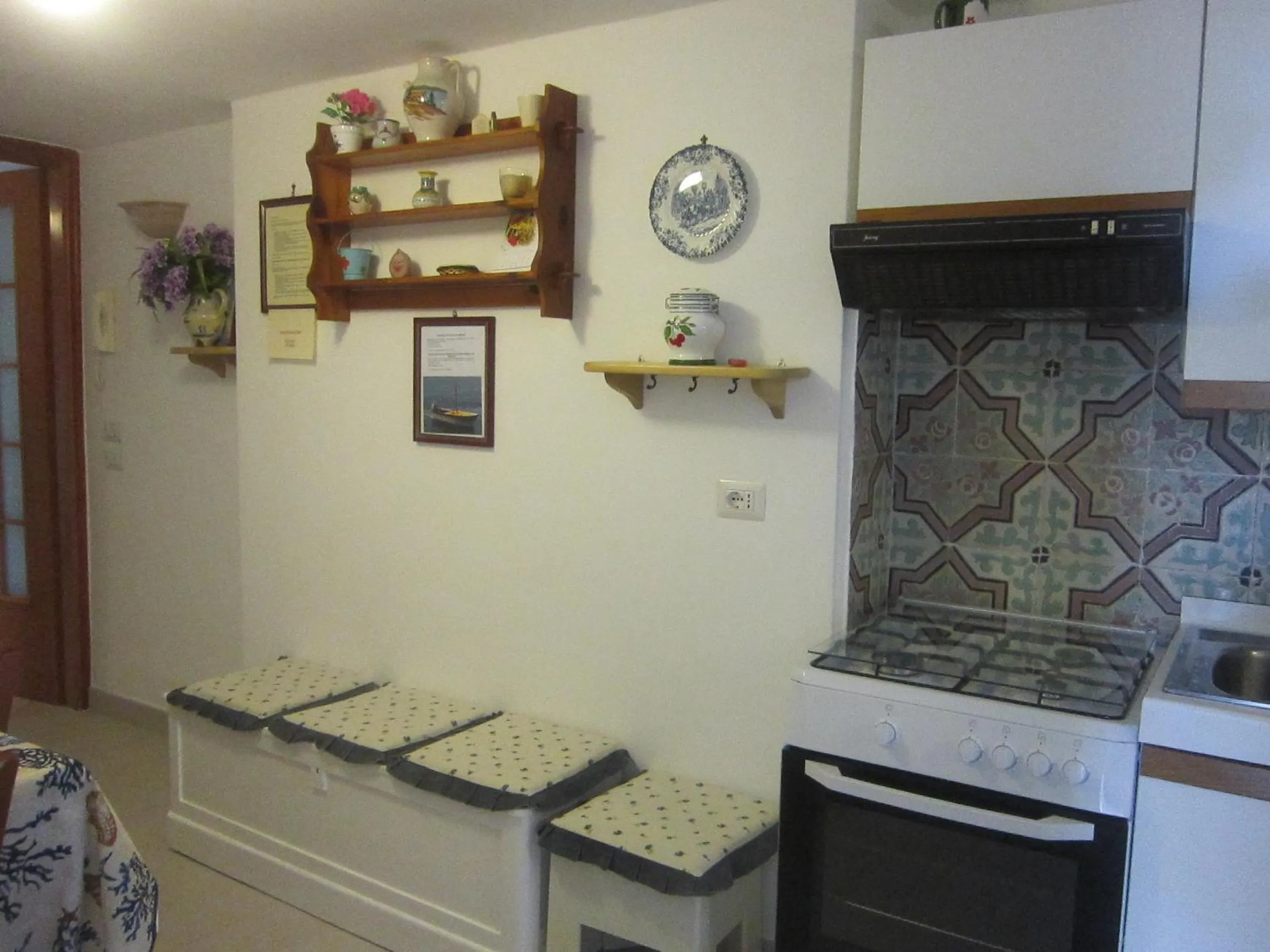 Decorative detail in Villa Apollo B&B