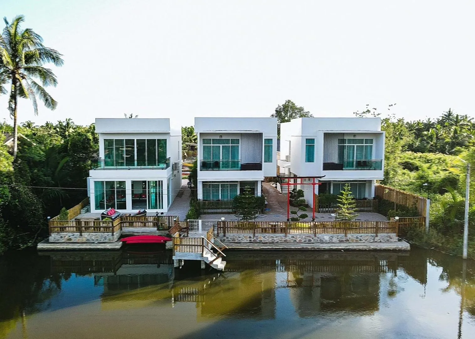Property building in Yunoya Riverside Villa