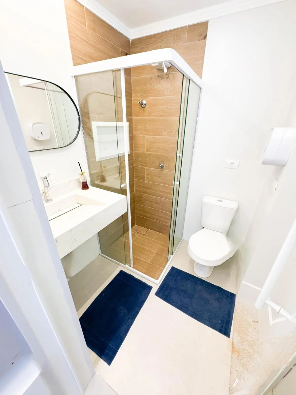 Shower in CASA HOTEL PIRACICABA