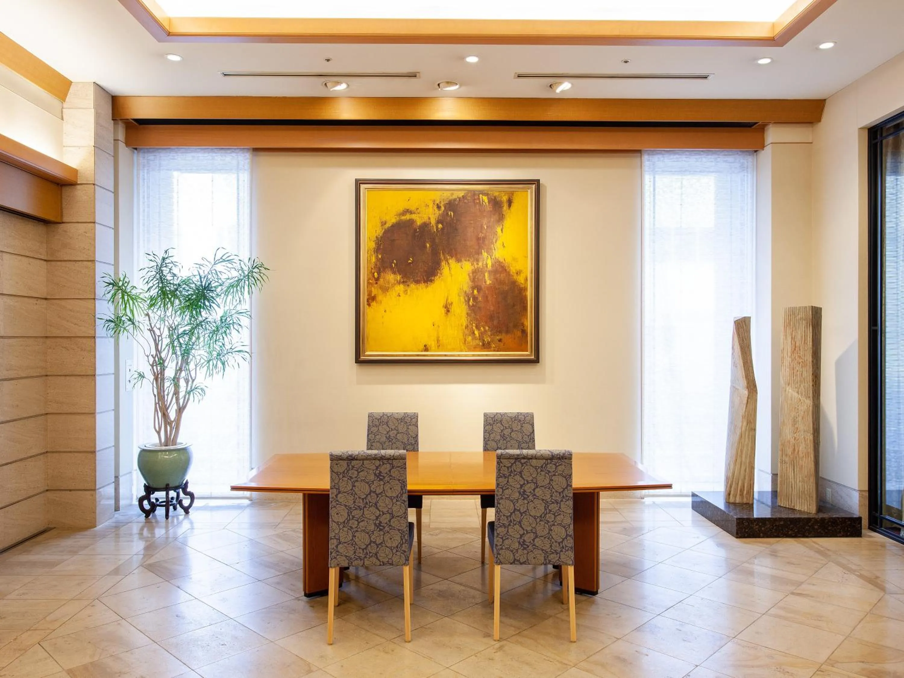 Lobby or reception in President Hotel Mito
