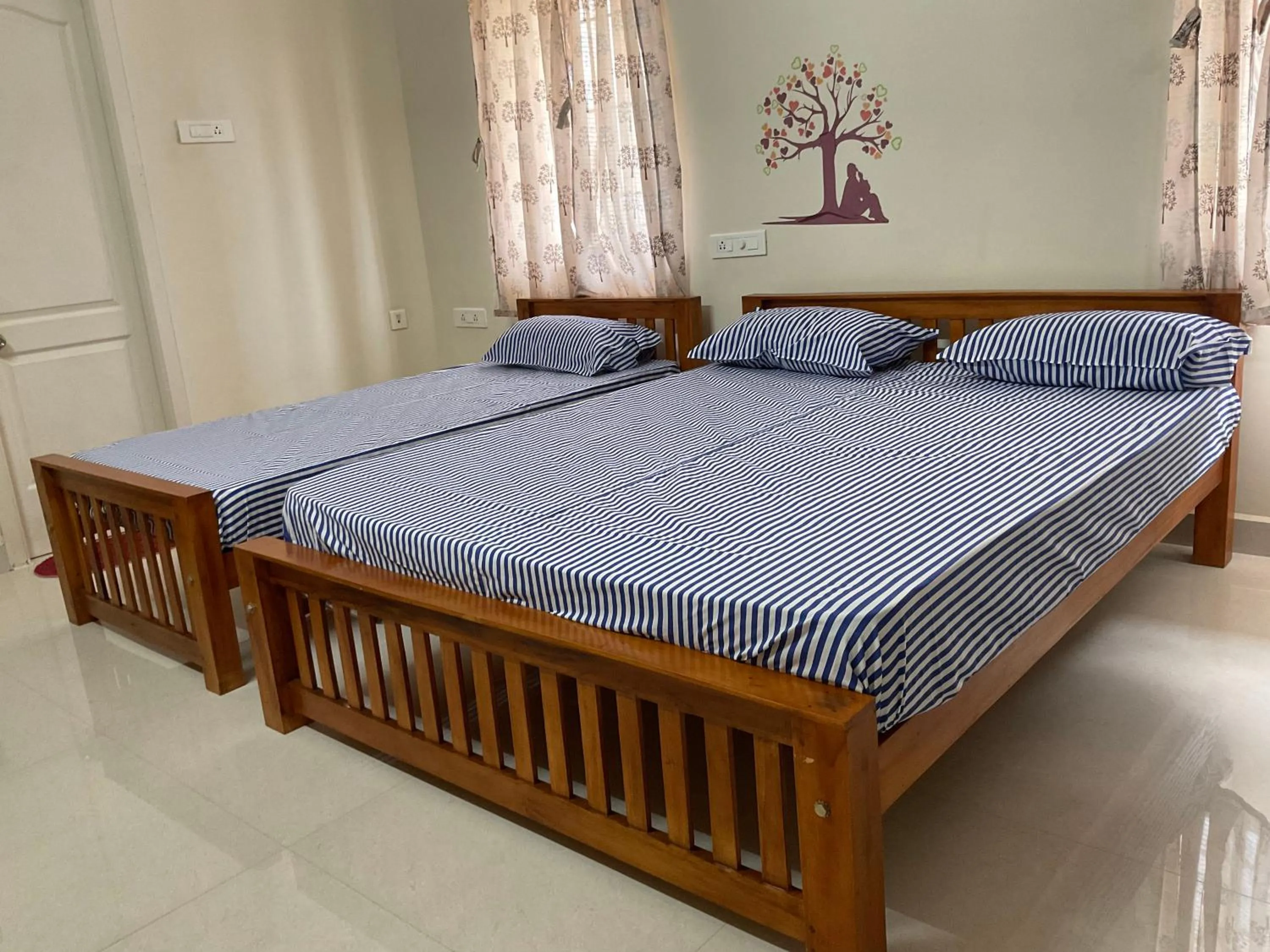 Bedroom, Bed in Shantham Service Apartments, Indumanagar, Coimbatore