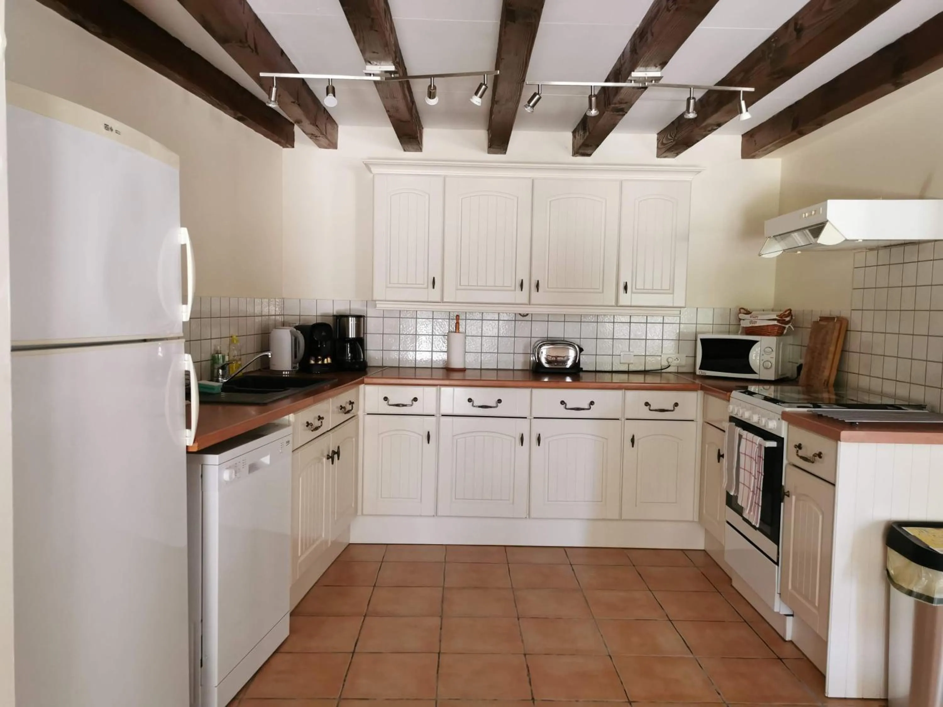 kitchen in L'Ancienne Distillerie