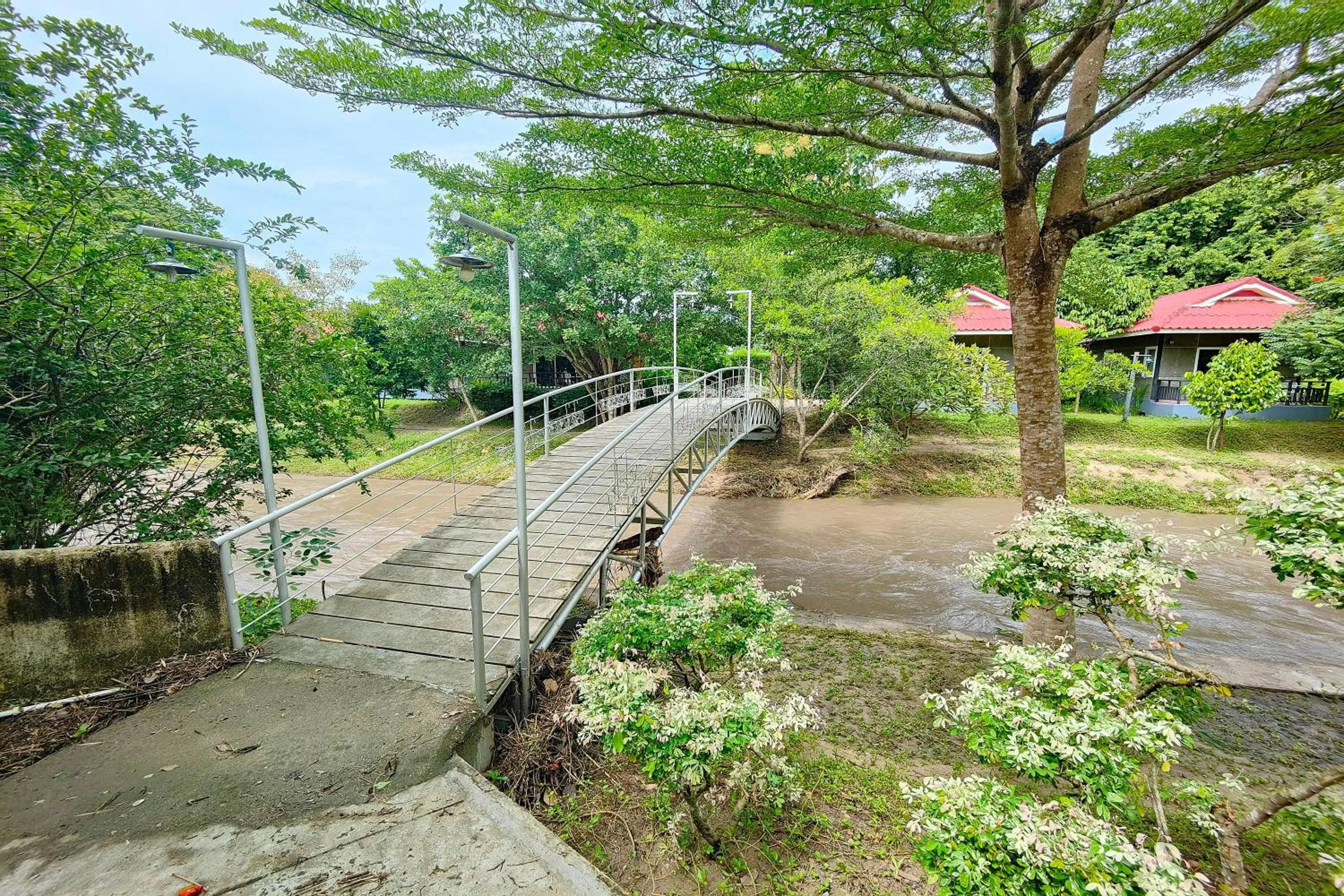 Spring in The Creek Resort