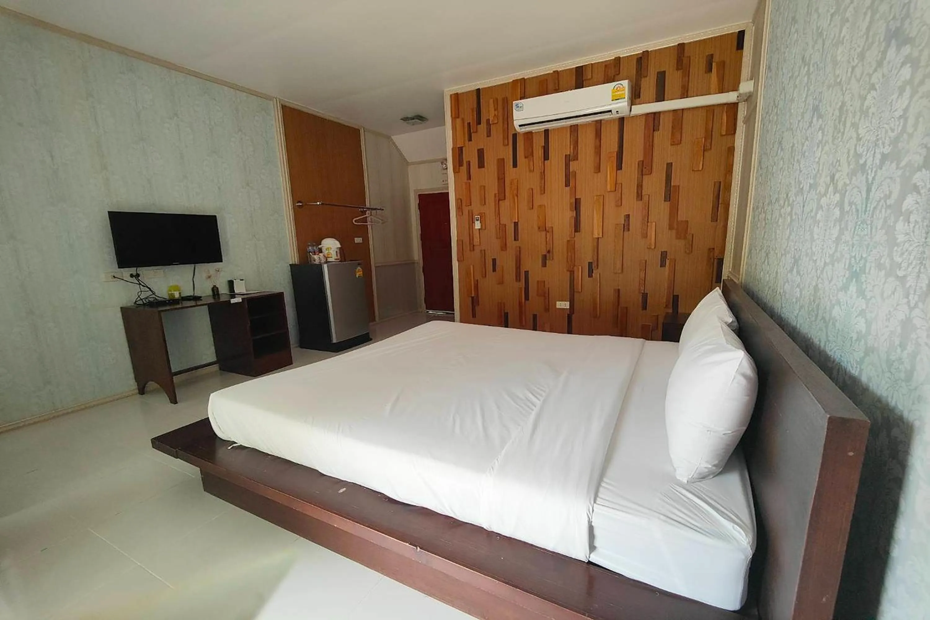 Bed in The Creek Resort