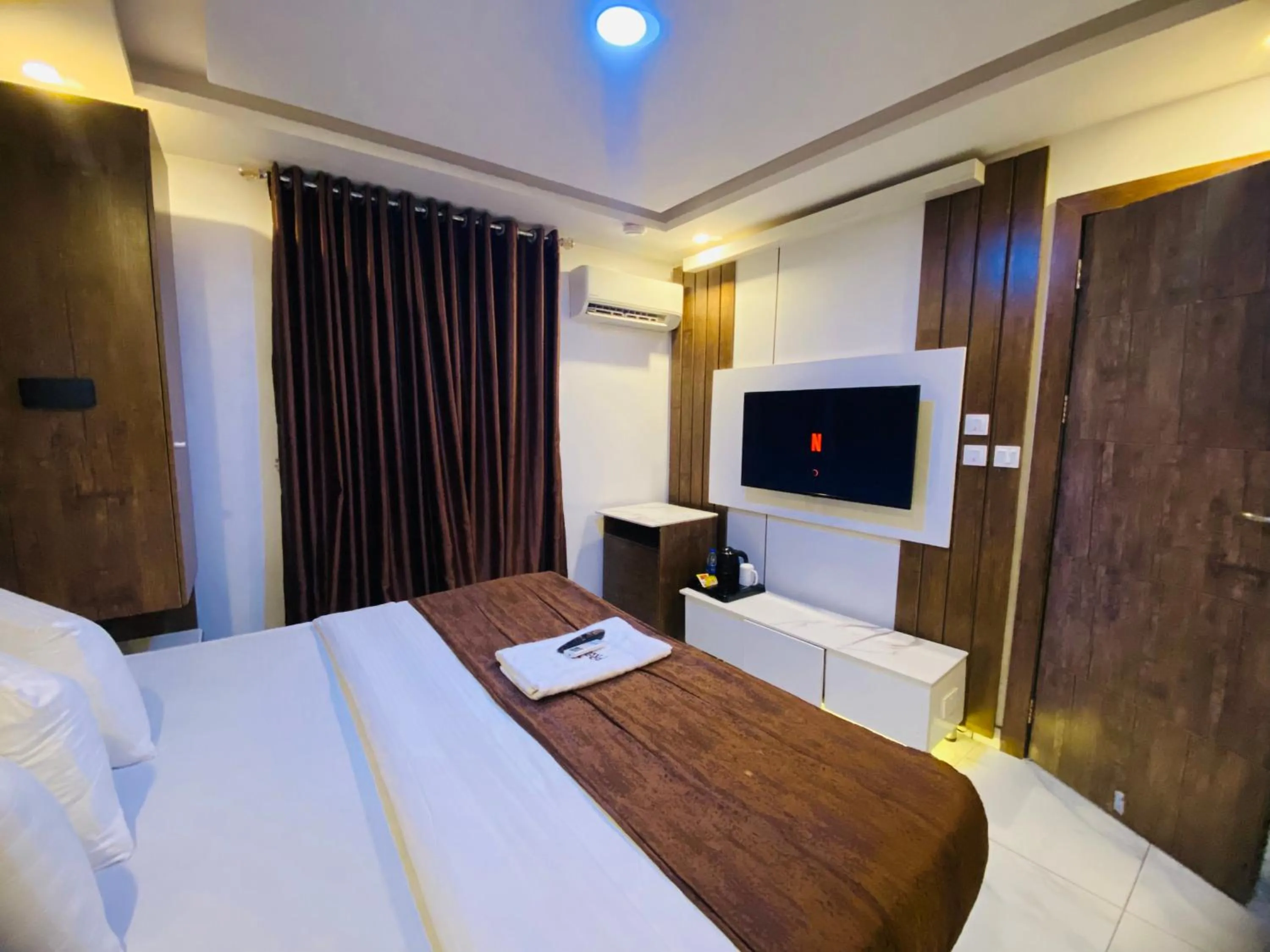 Bed in Presken Hotels Water Cooperation, Victoria Island