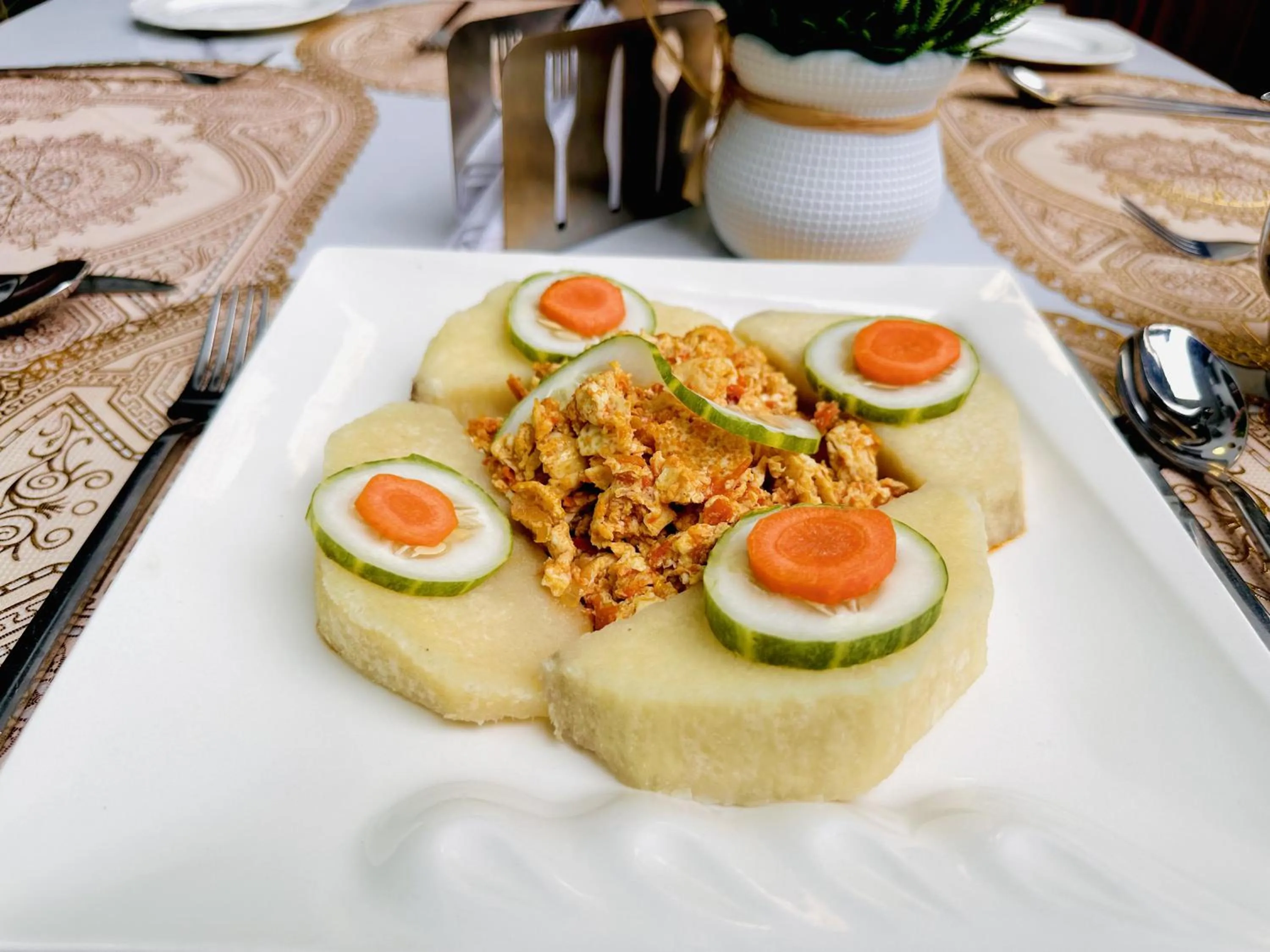 Restaurant/places to eat in Presken Hotels Water Cooperation, Victoria Island