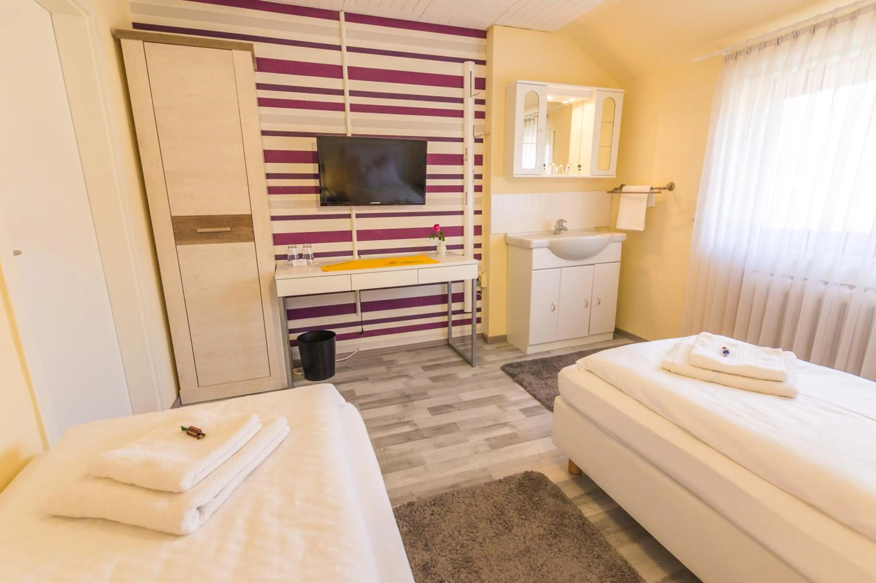 Day, Bed in Hotel Rosengarten