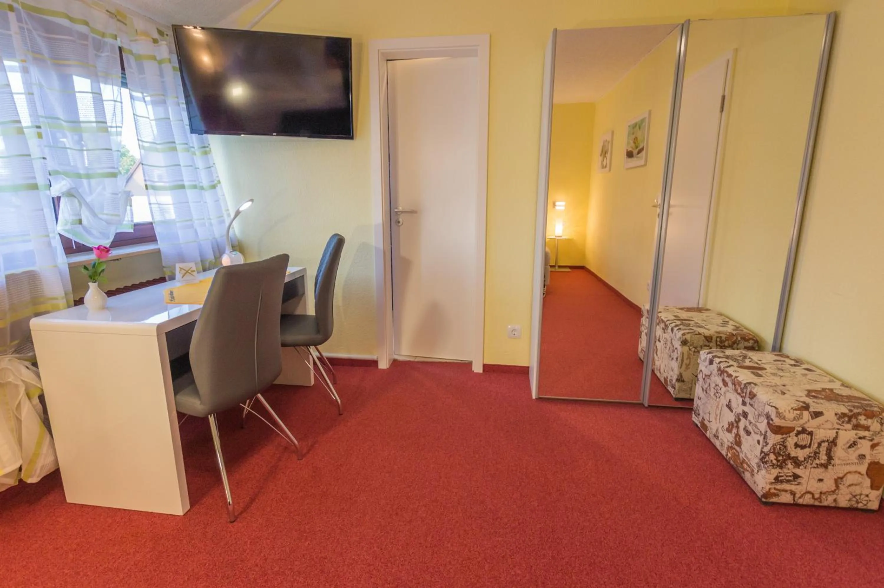 Photo of the whole room in Hotel Rosengarten