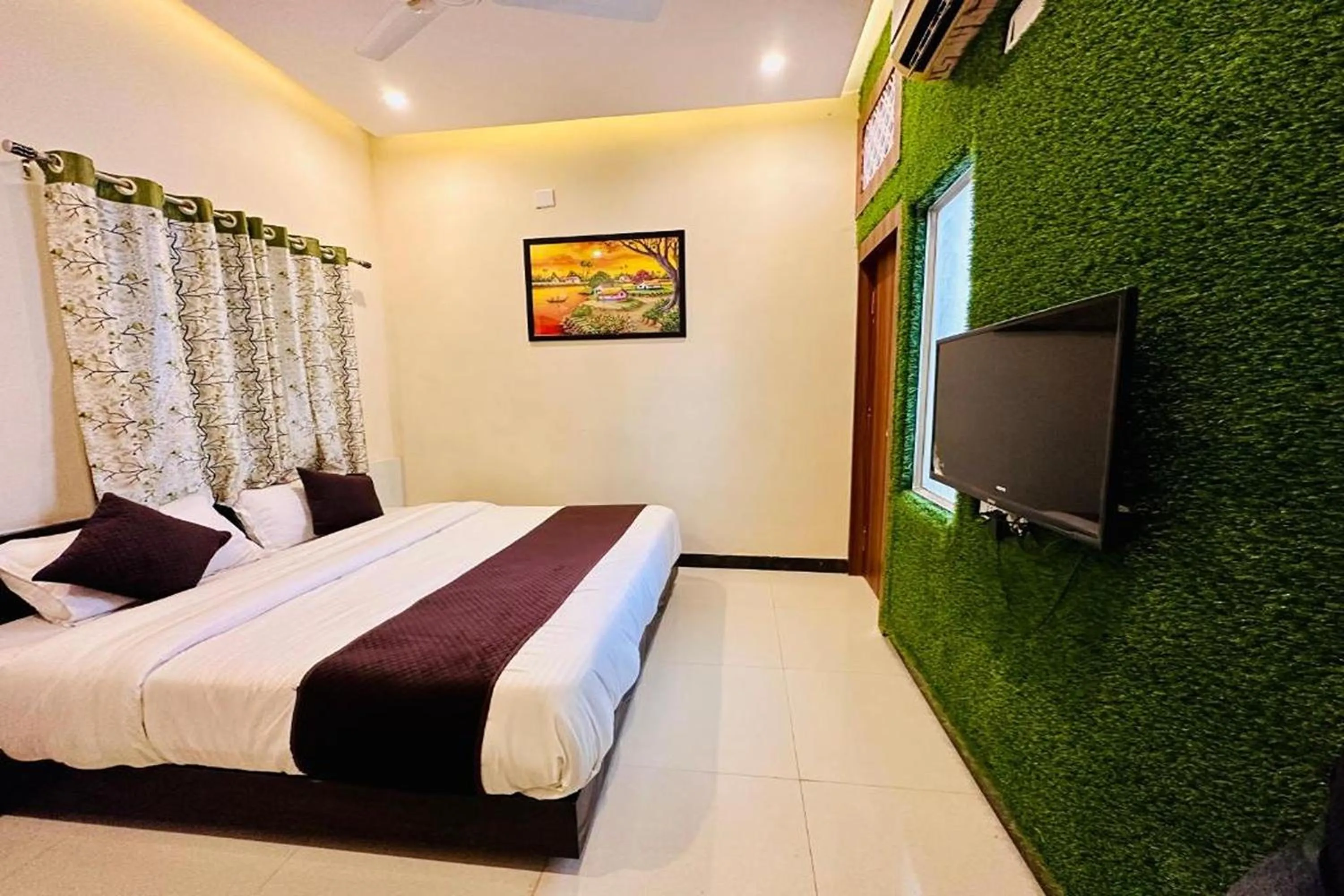 Bed in Hotel The Galaxy near Udaipur Airport