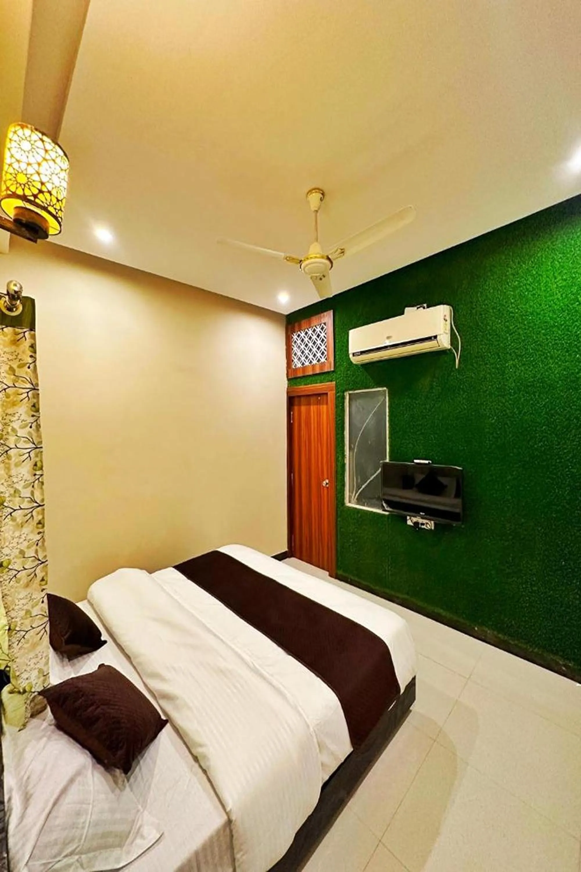 Bedroom in Hotel The Galaxy near Udaipur Airport